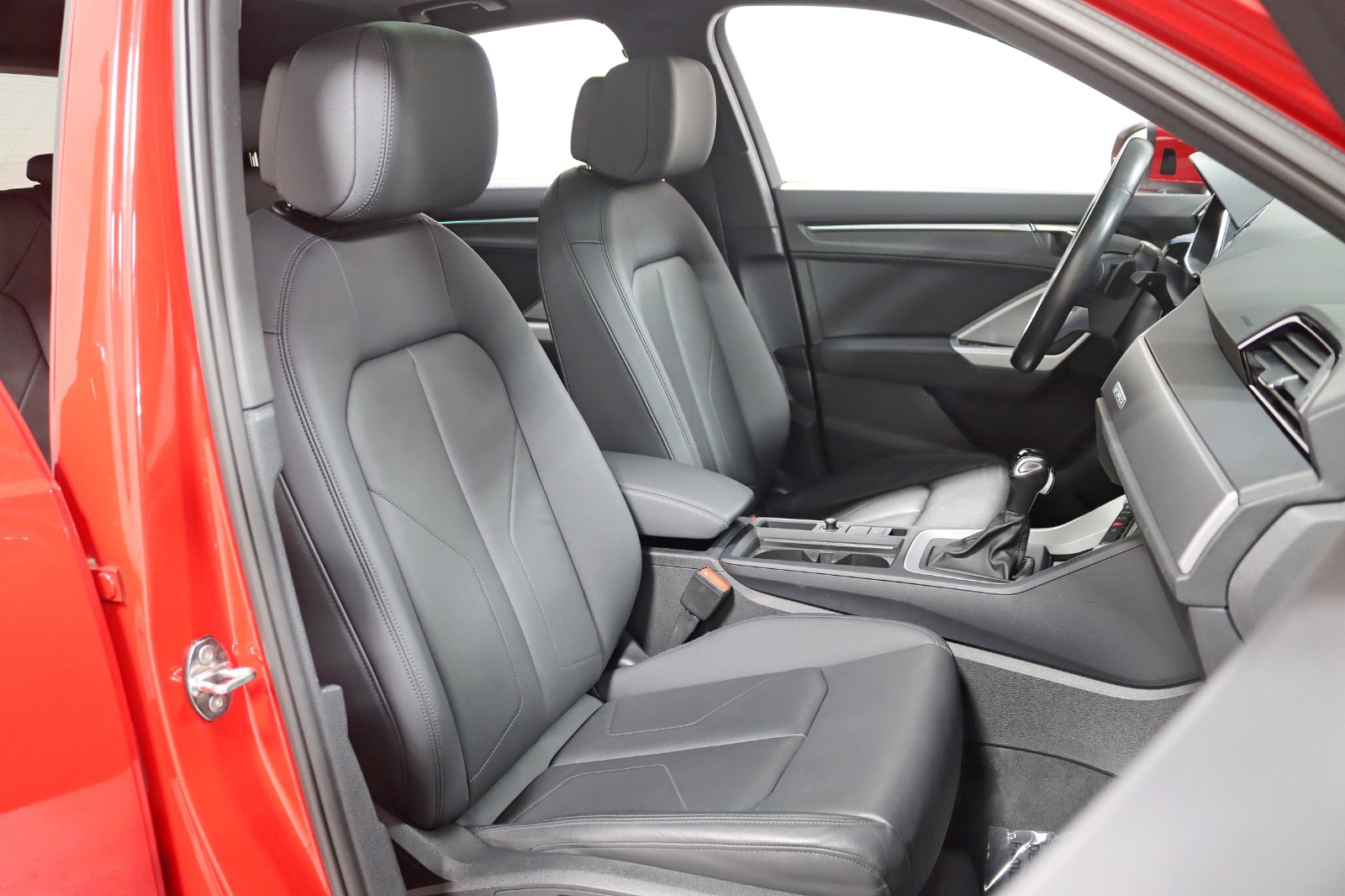 2022 AUDI Q3 - Image 29