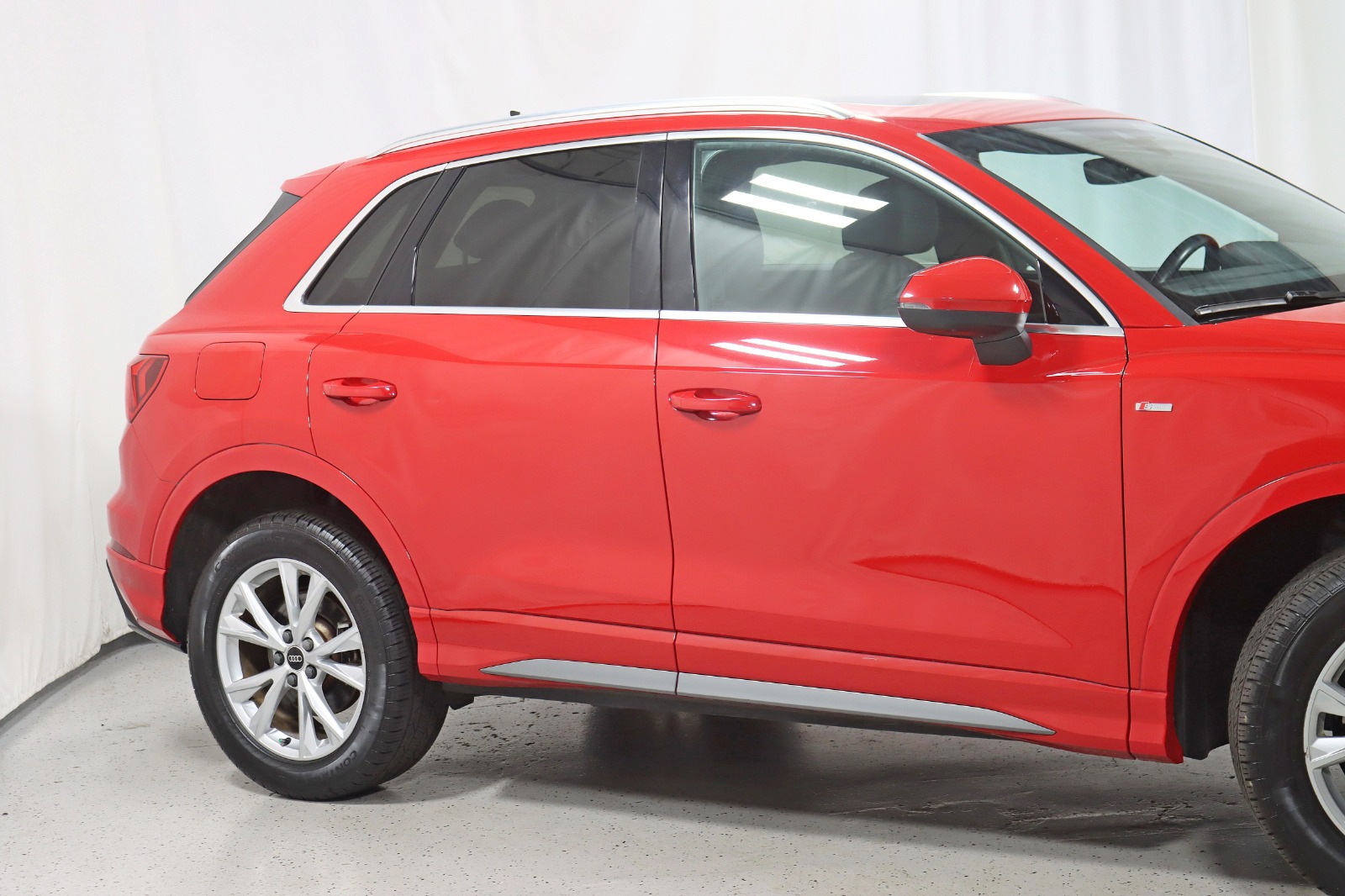 2022 AUDI Q3 - Image 4