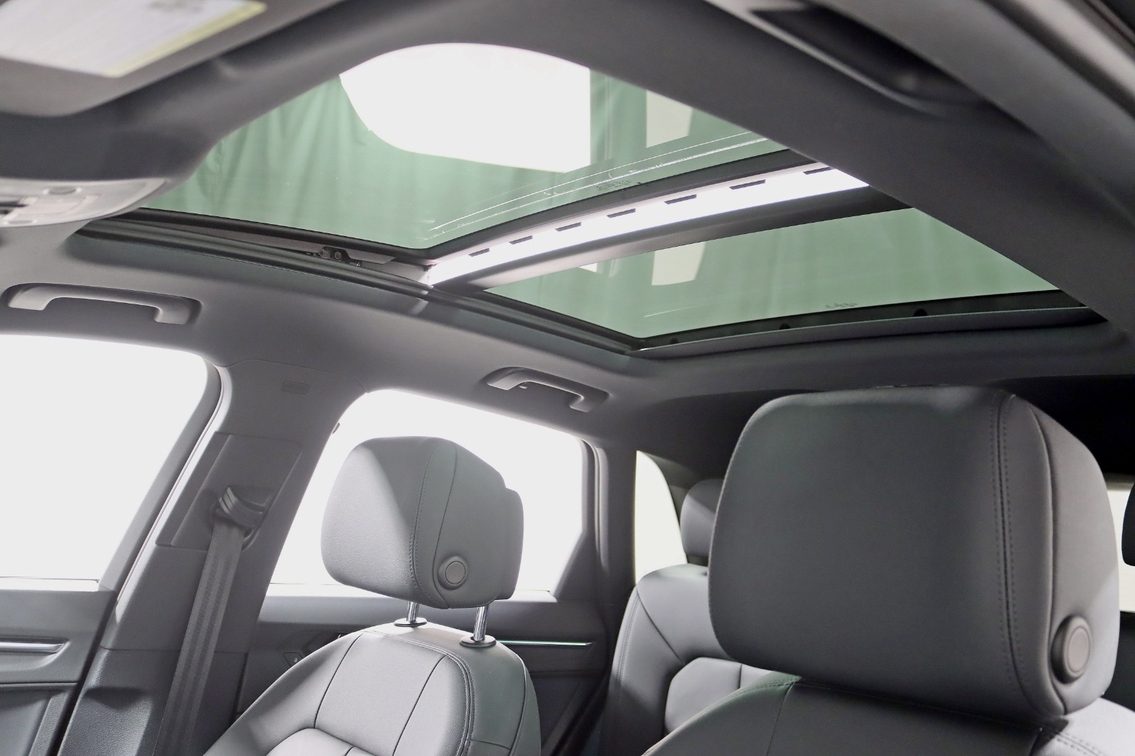 2022 AUDI Q3 - Image 32