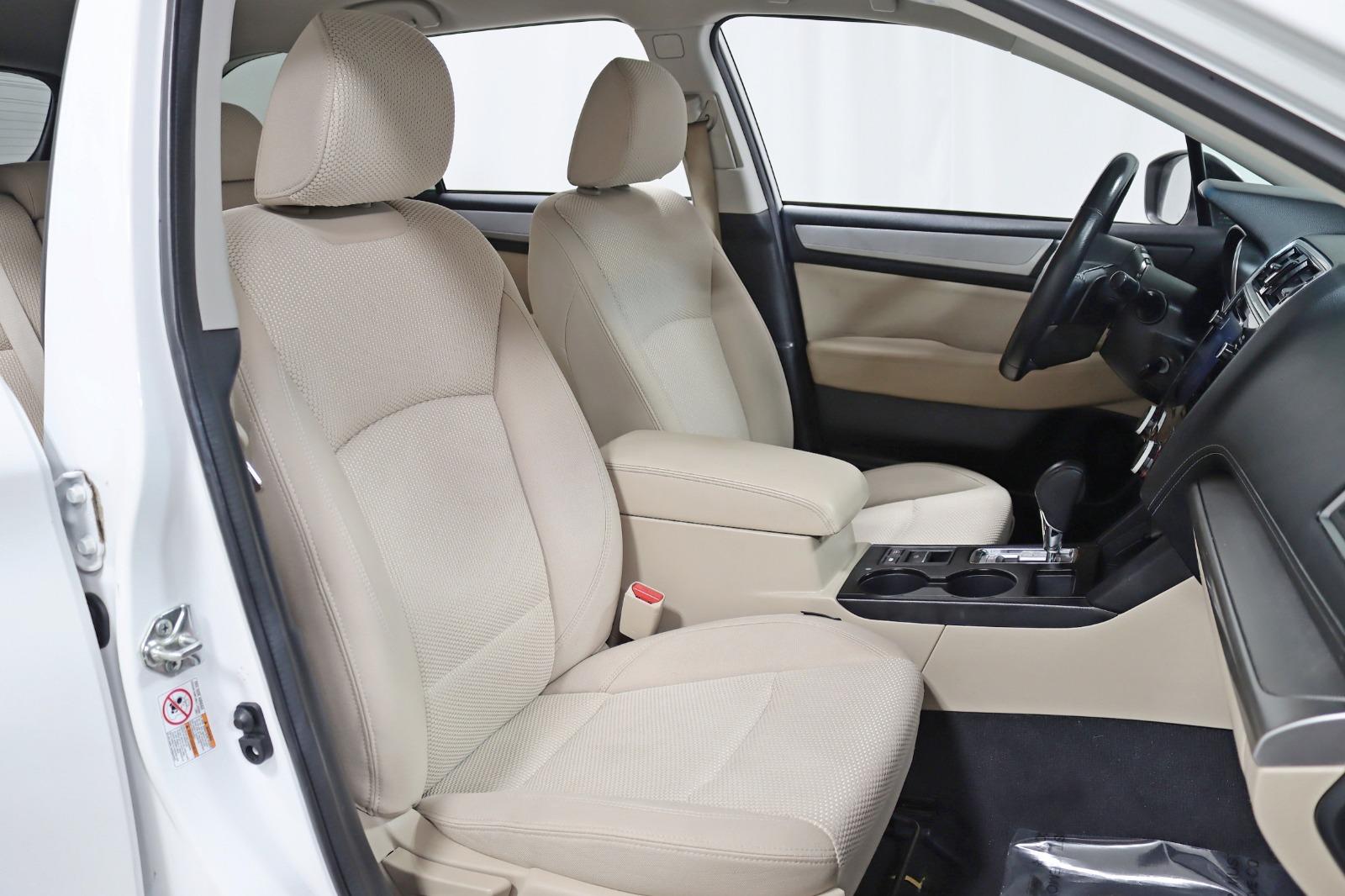 2019 SUBARU OUTBACK - Image 26