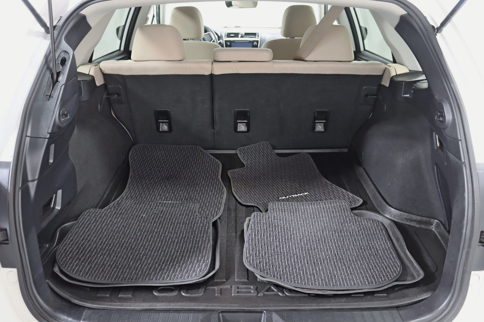 2019 SUBARU OUTBACK - Image 34