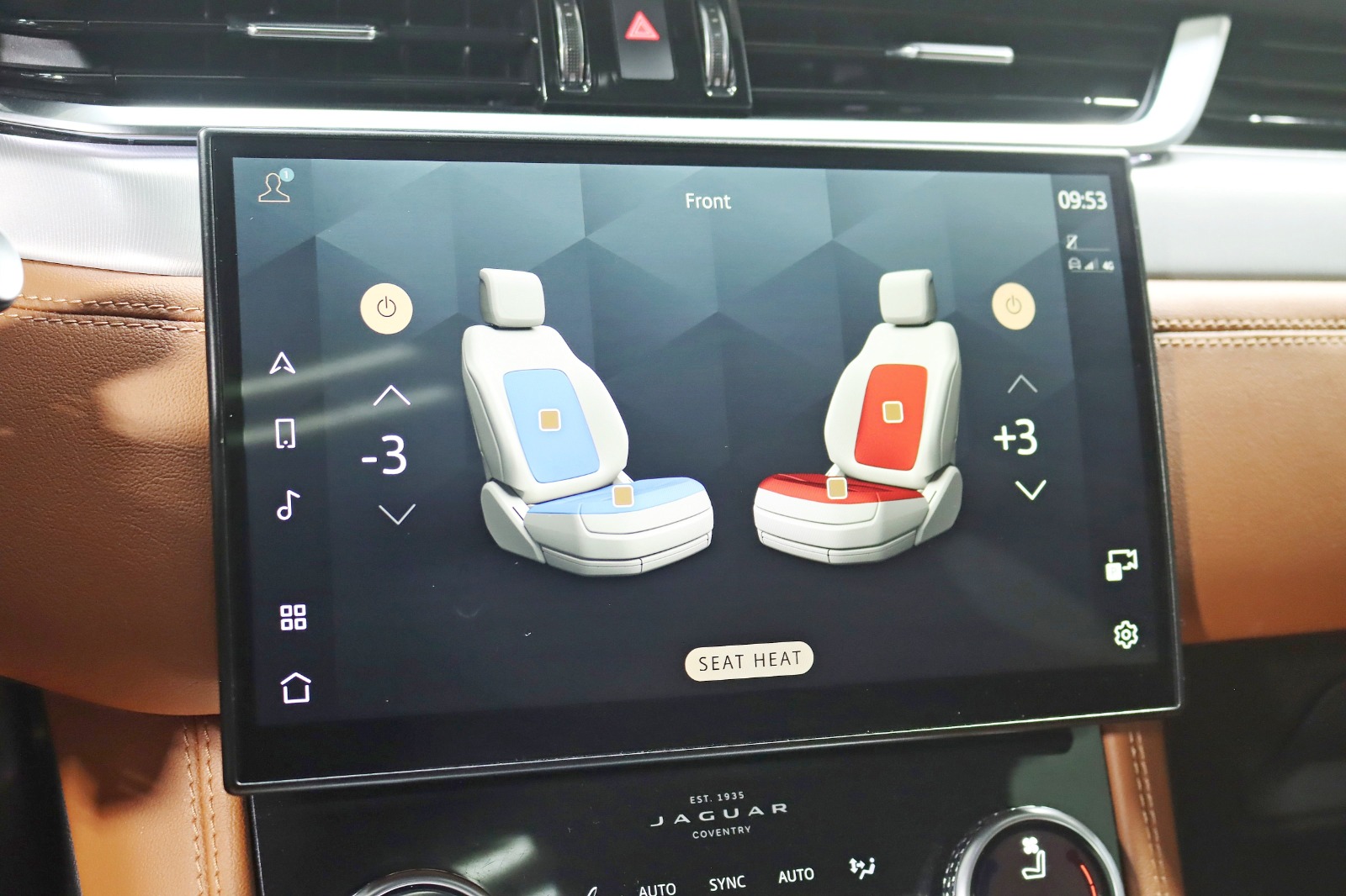 2024 JAGUAR F-PACE - Image 23