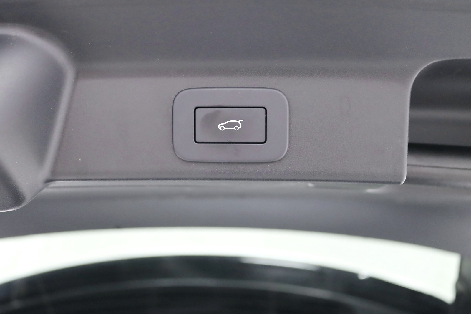 2024 JAGUAR F-PACE - Image 37