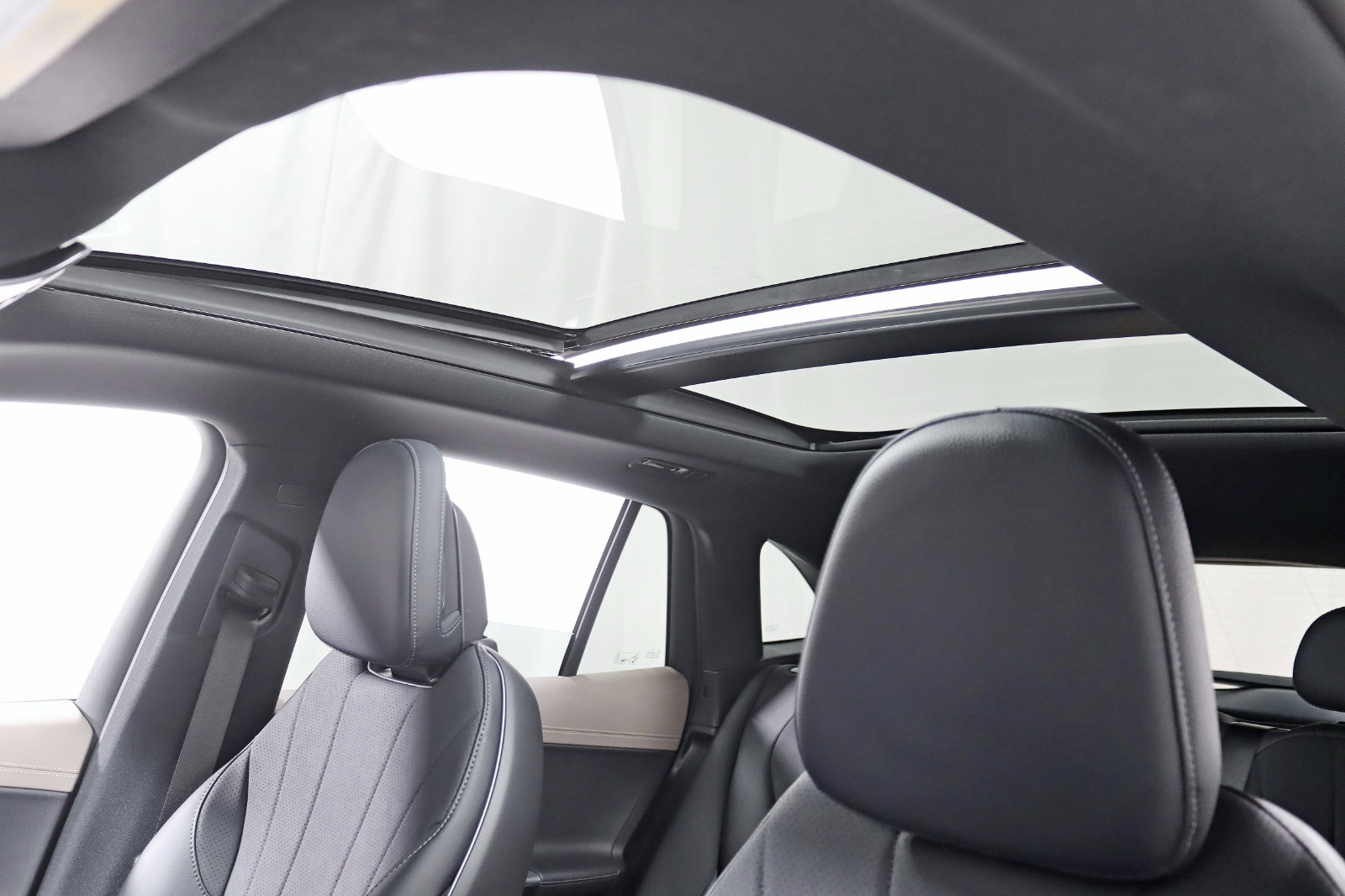 2024 MERCEDES-BENZ EQE-CLASS SUV - Image 32