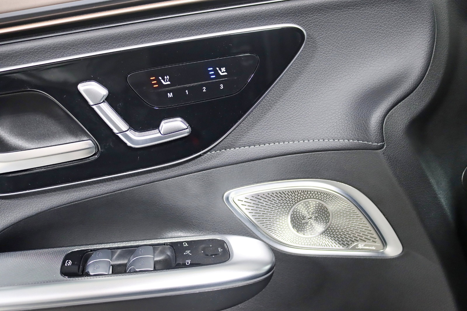 2024 MERCEDES-BENZ EQE-CLASS SUV - Image 35