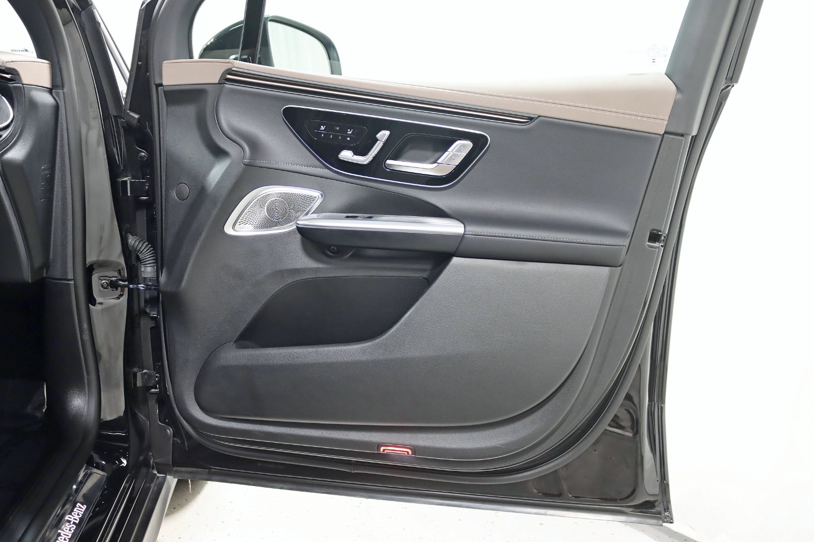 2024 MERCEDES-BENZ EQE-CLASS SUV - Image 36