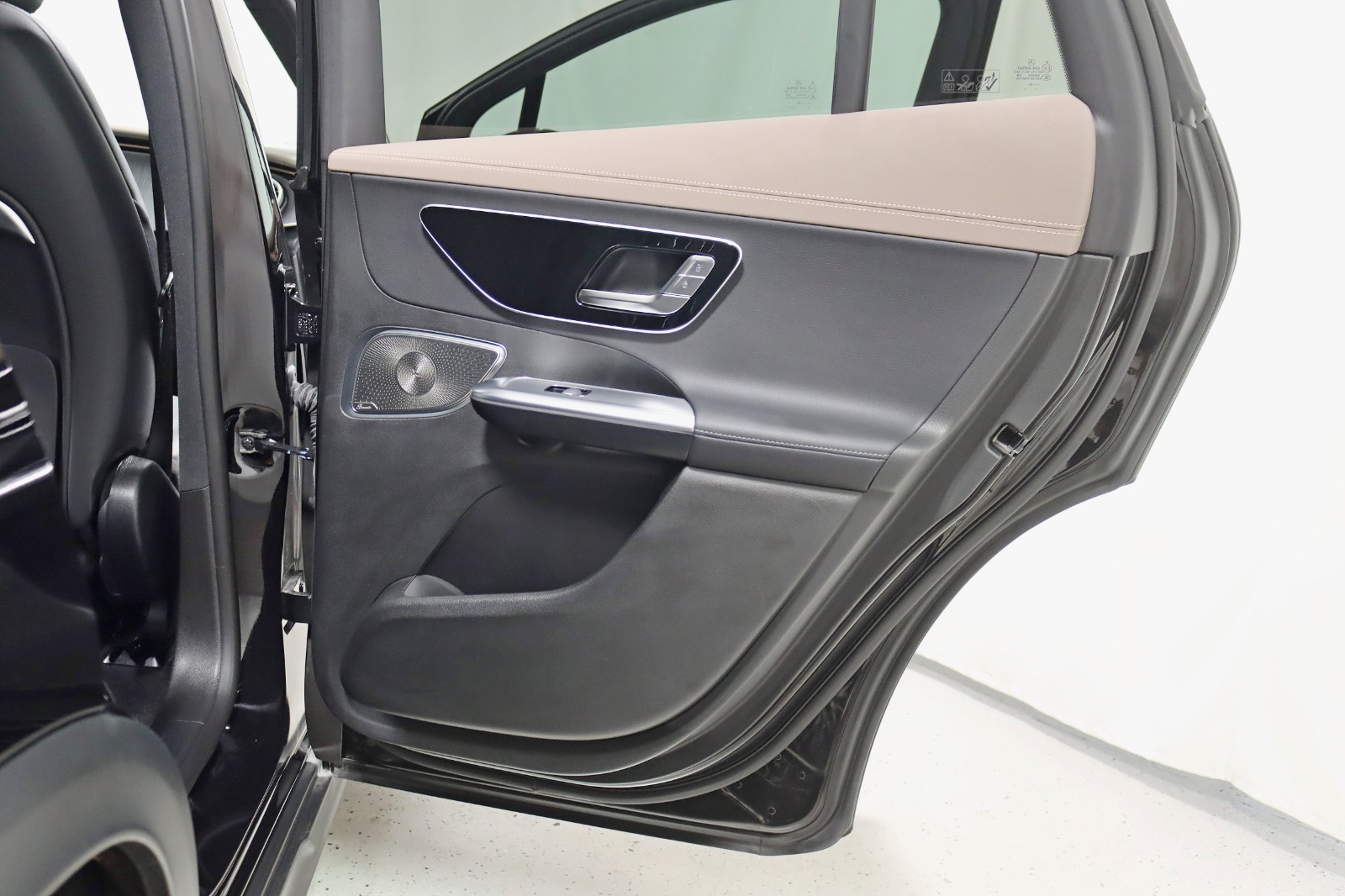 2024 MERCEDES-BENZ EQE-CLASS SUV - Image 38