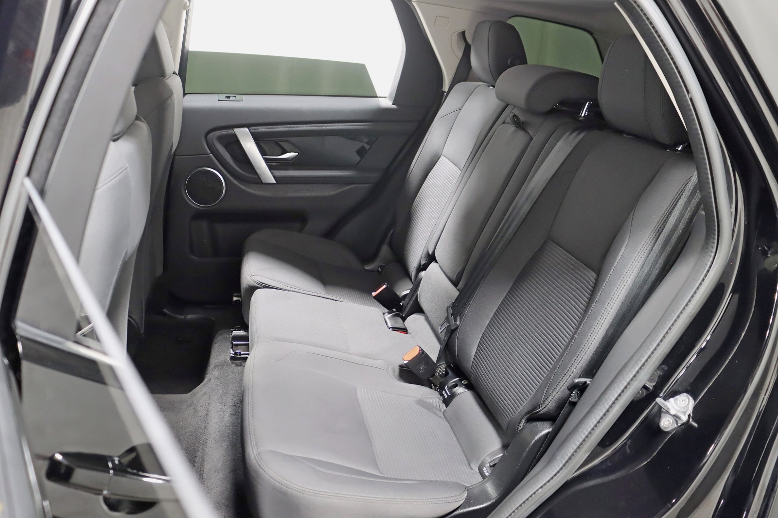 2020 LAND ROVER DISCOVERY SPORT - Image 26