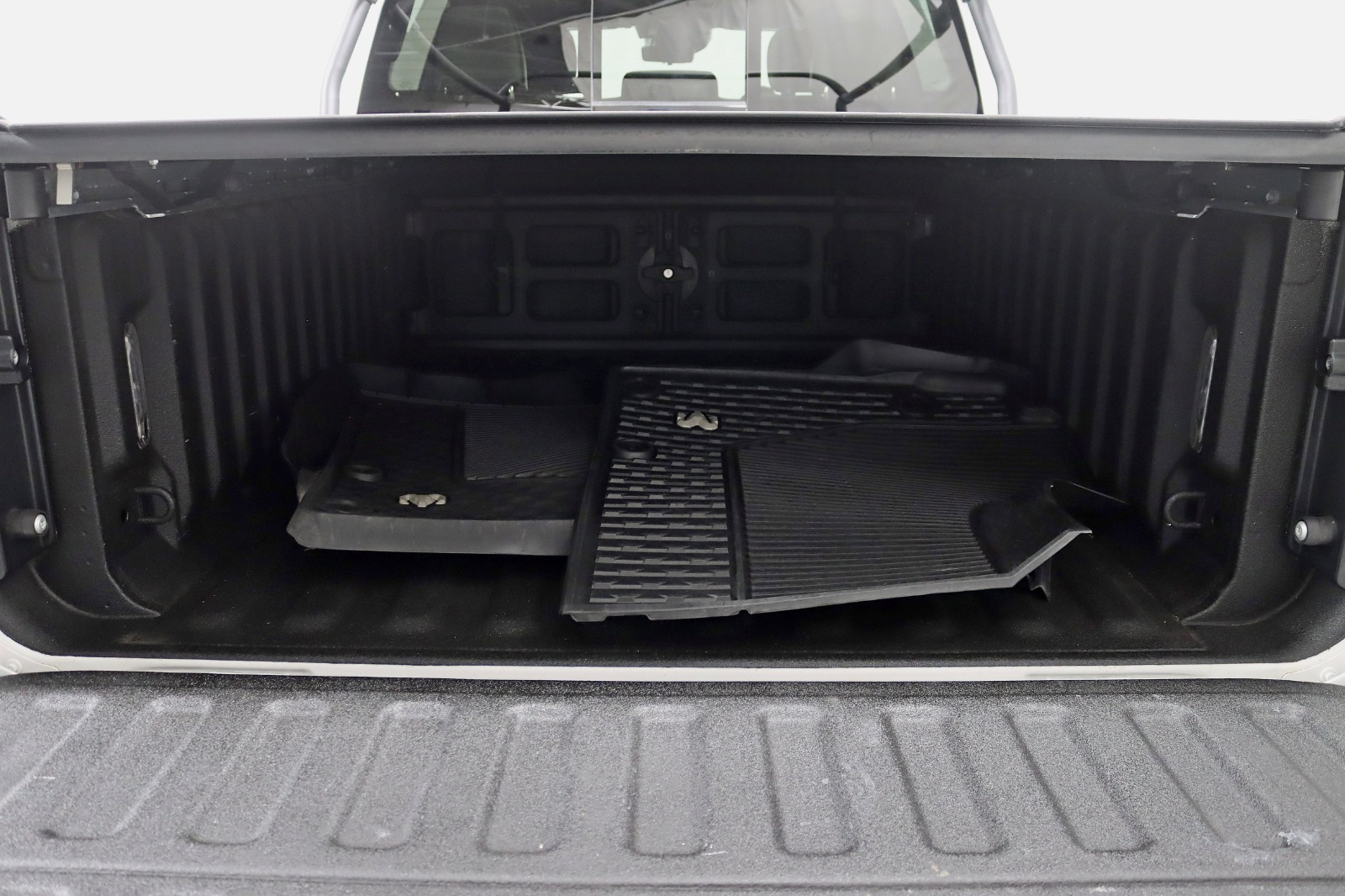 2021 RAM 1500 - Image 40