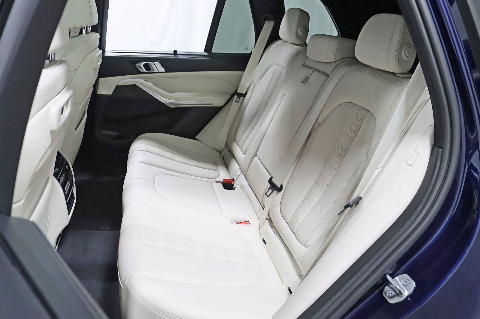 2022 BMW X5 - Image 36