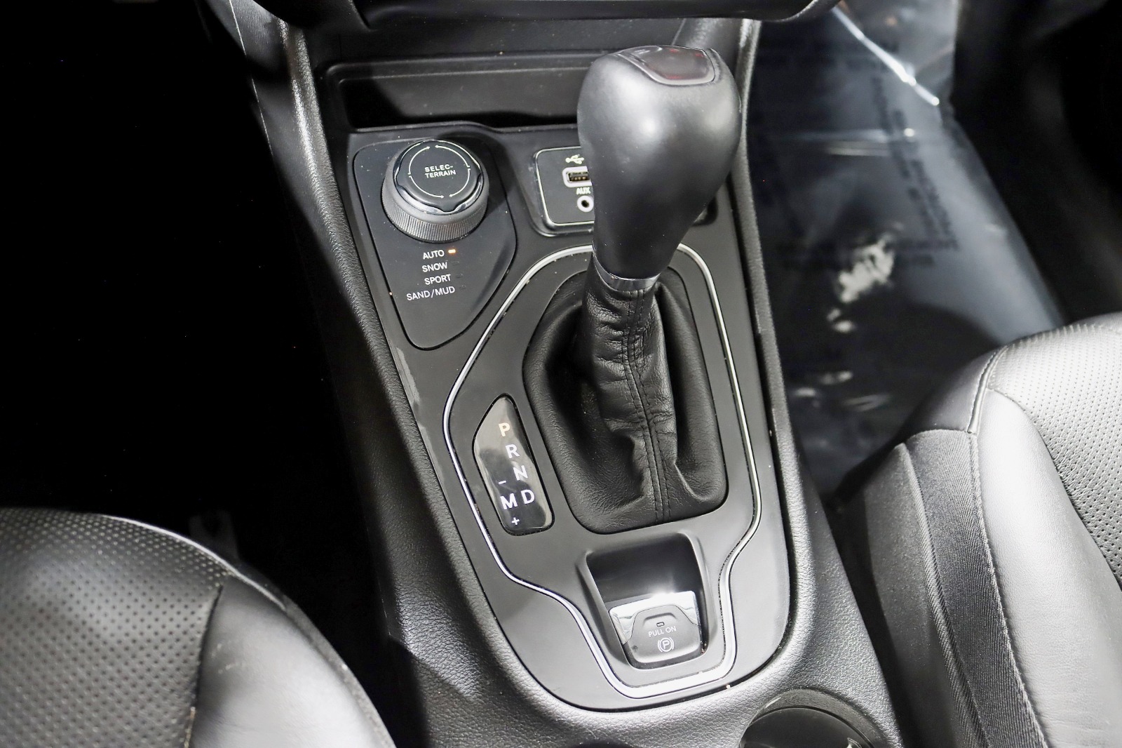 2021 JEEP CHEROKEE - Image 24