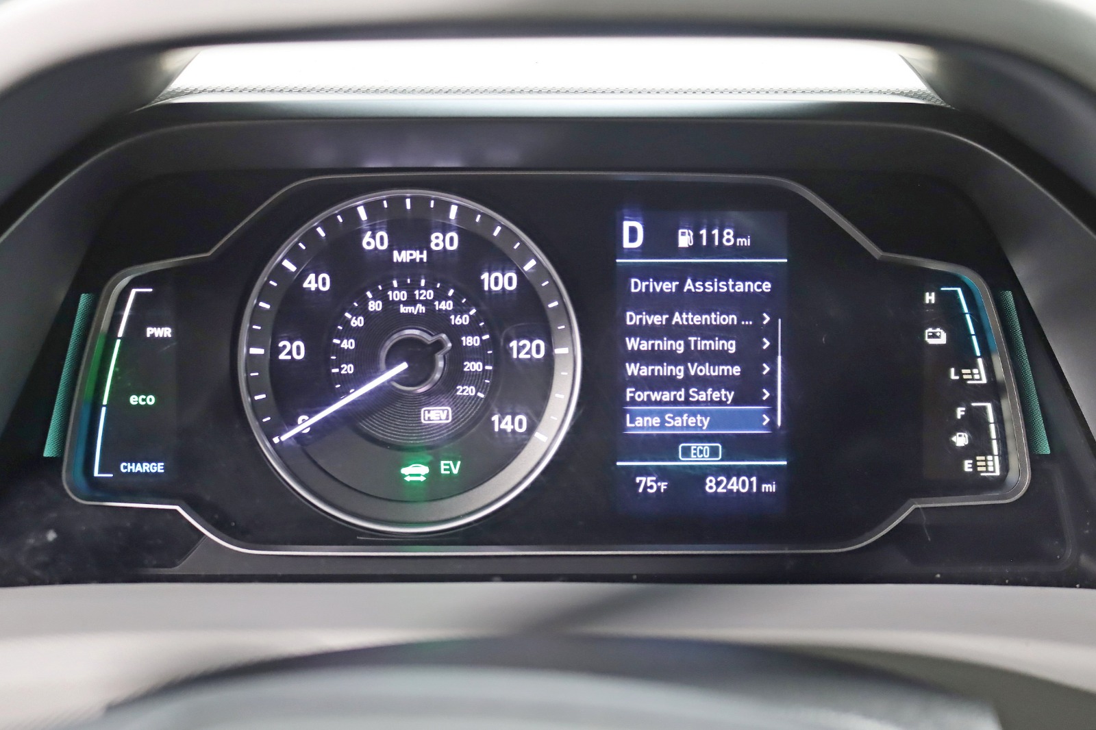 2020 HYUNDAI IONIQ - Image 18