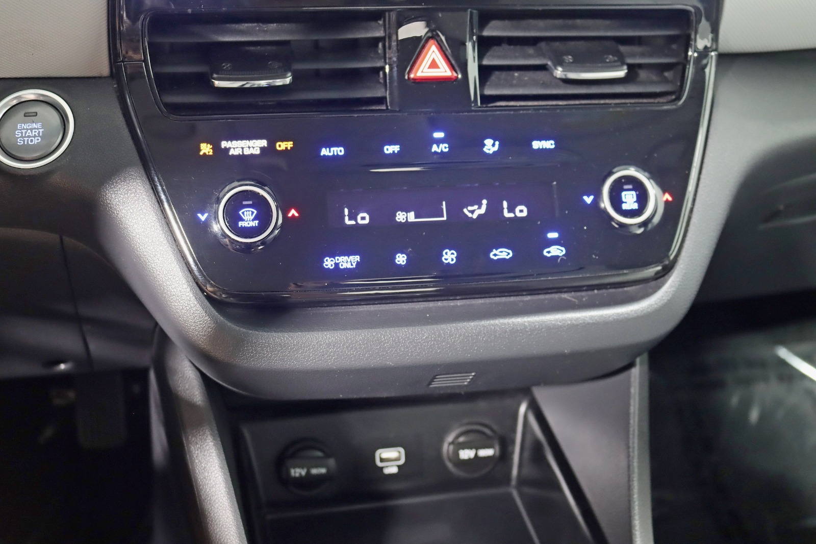 2020 HYUNDAI IONIQ - Image 21