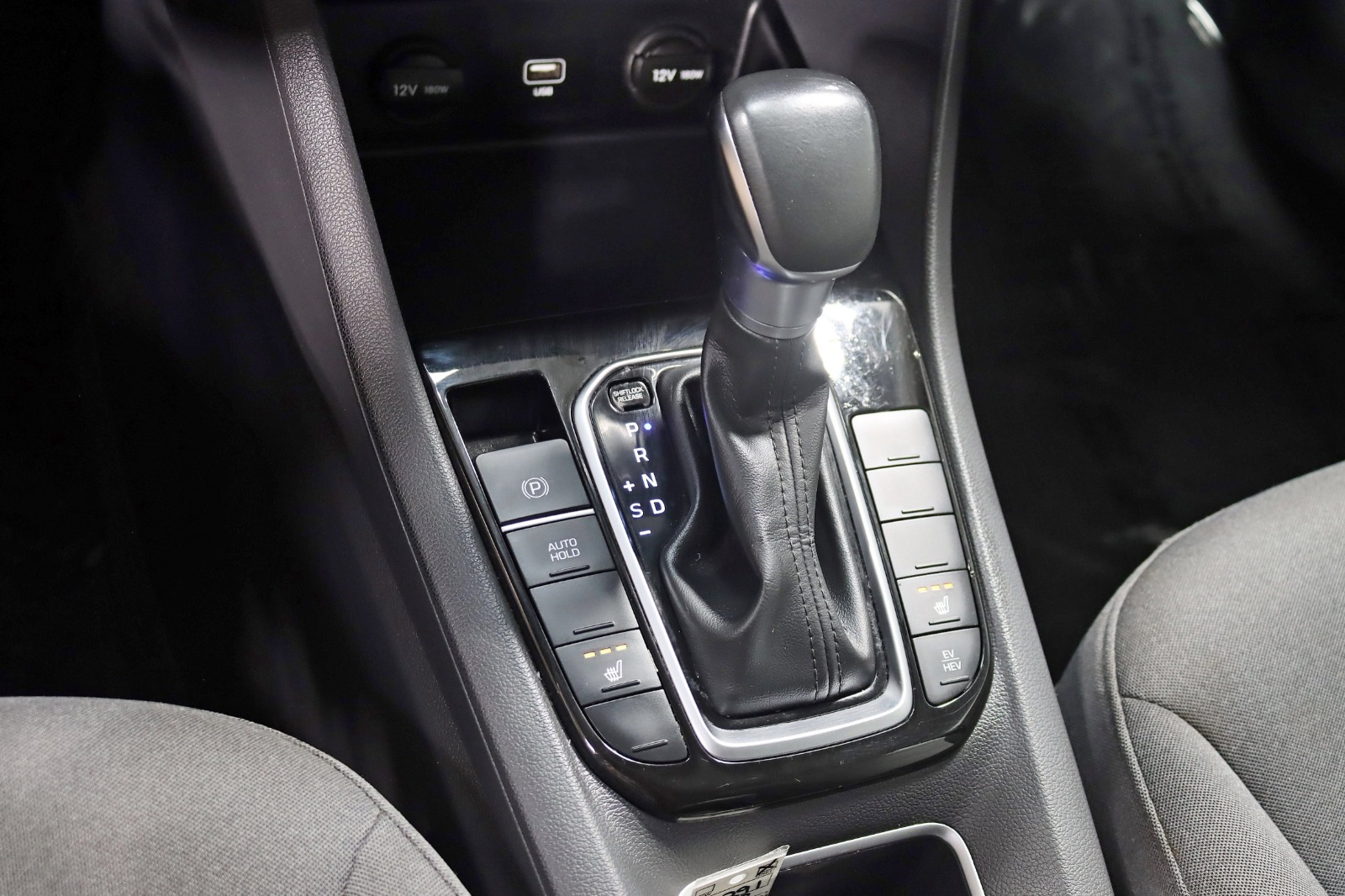 2020 HYUNDAI IONIQ - Image 22