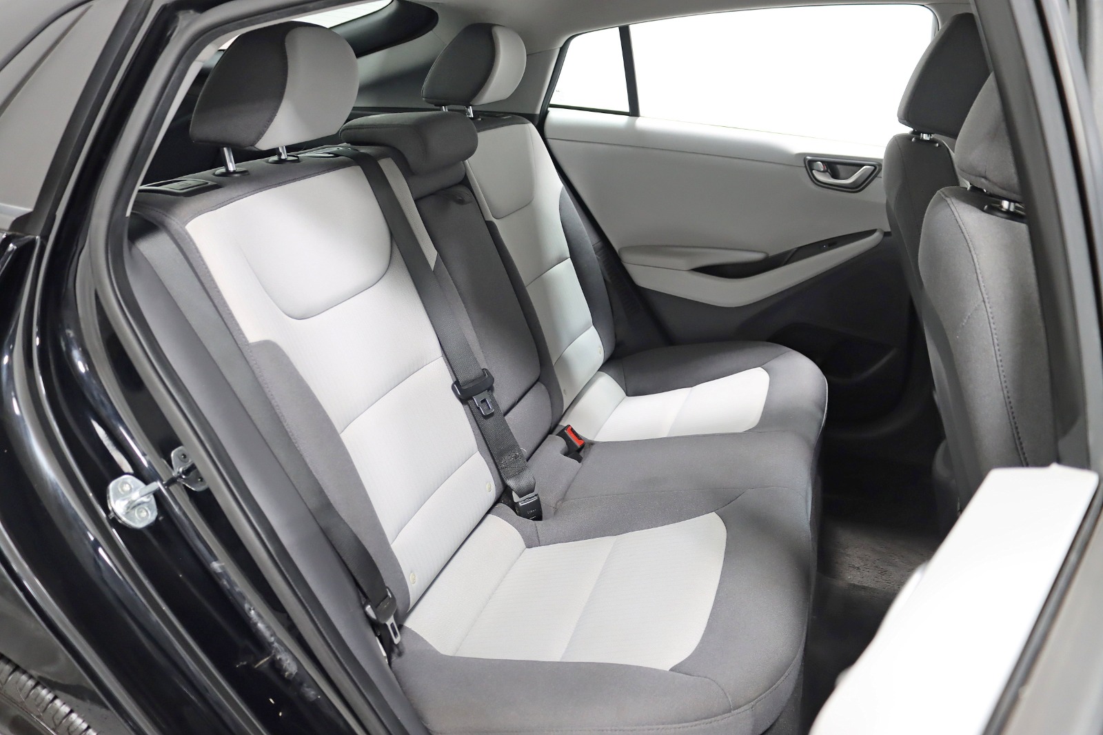 2020 HYUNDAI IONIQ - Image 26