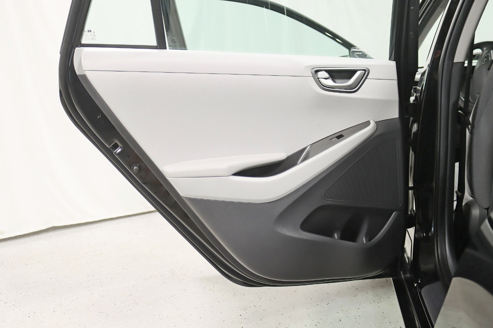 2020 HYUNDAI IONIQ - Image 29