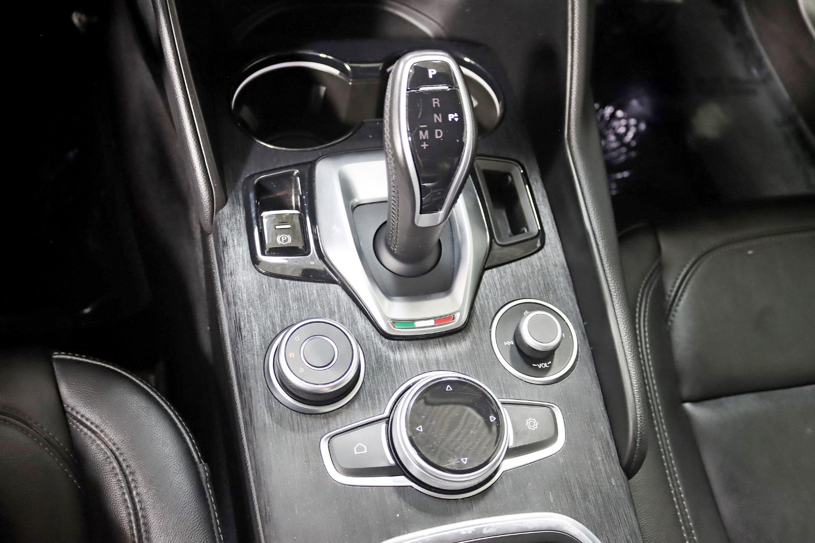 2020 ALFA ROMEO GIULIA (952) - Image 23