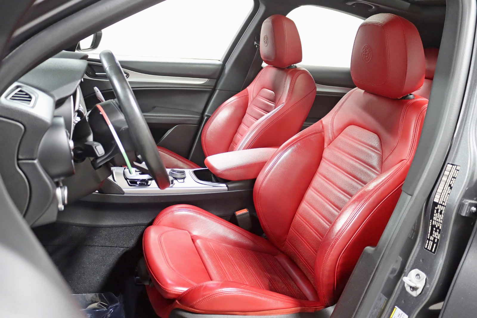 2022 ALFA ROMEO STELVIO - Image 26