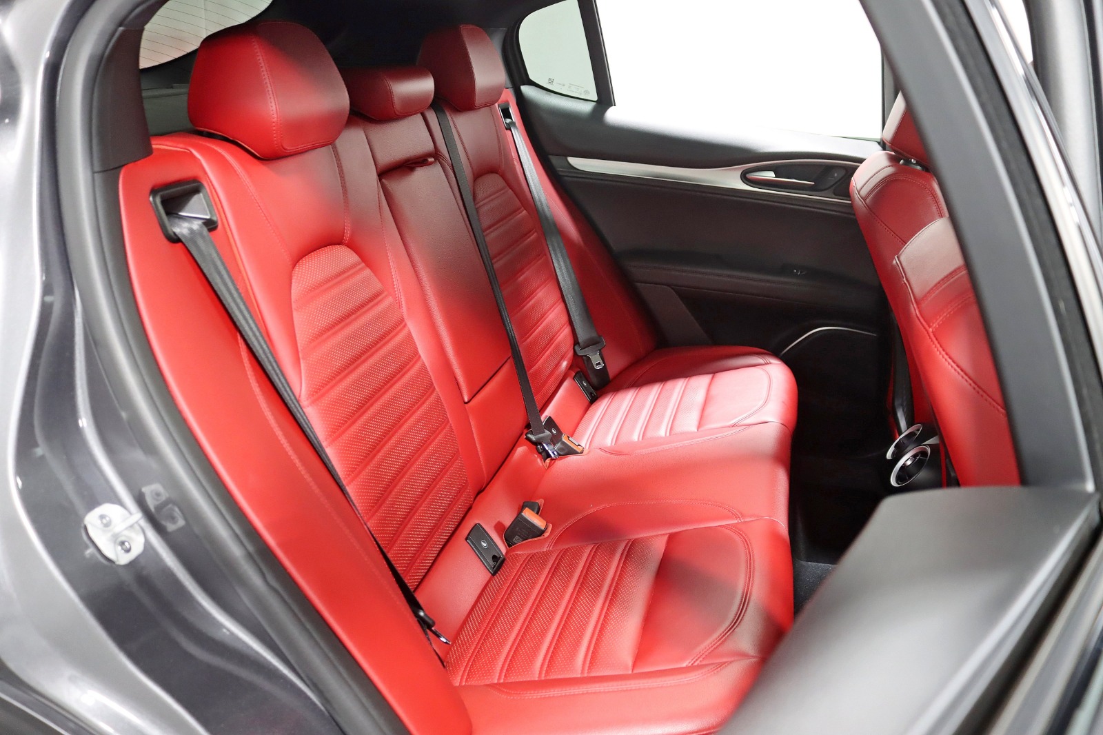 2022 ALFA ROMEO STELVIO - Image 29