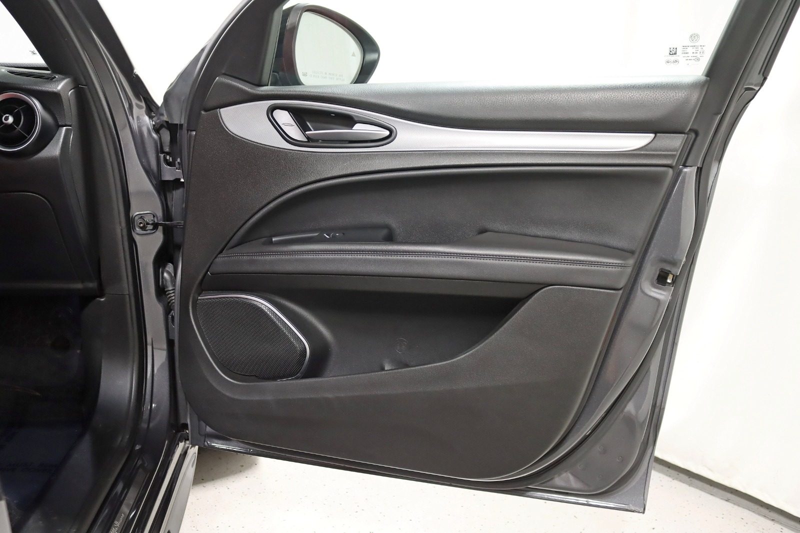 2022 ALFA ROMEO STELVIO - Image 33