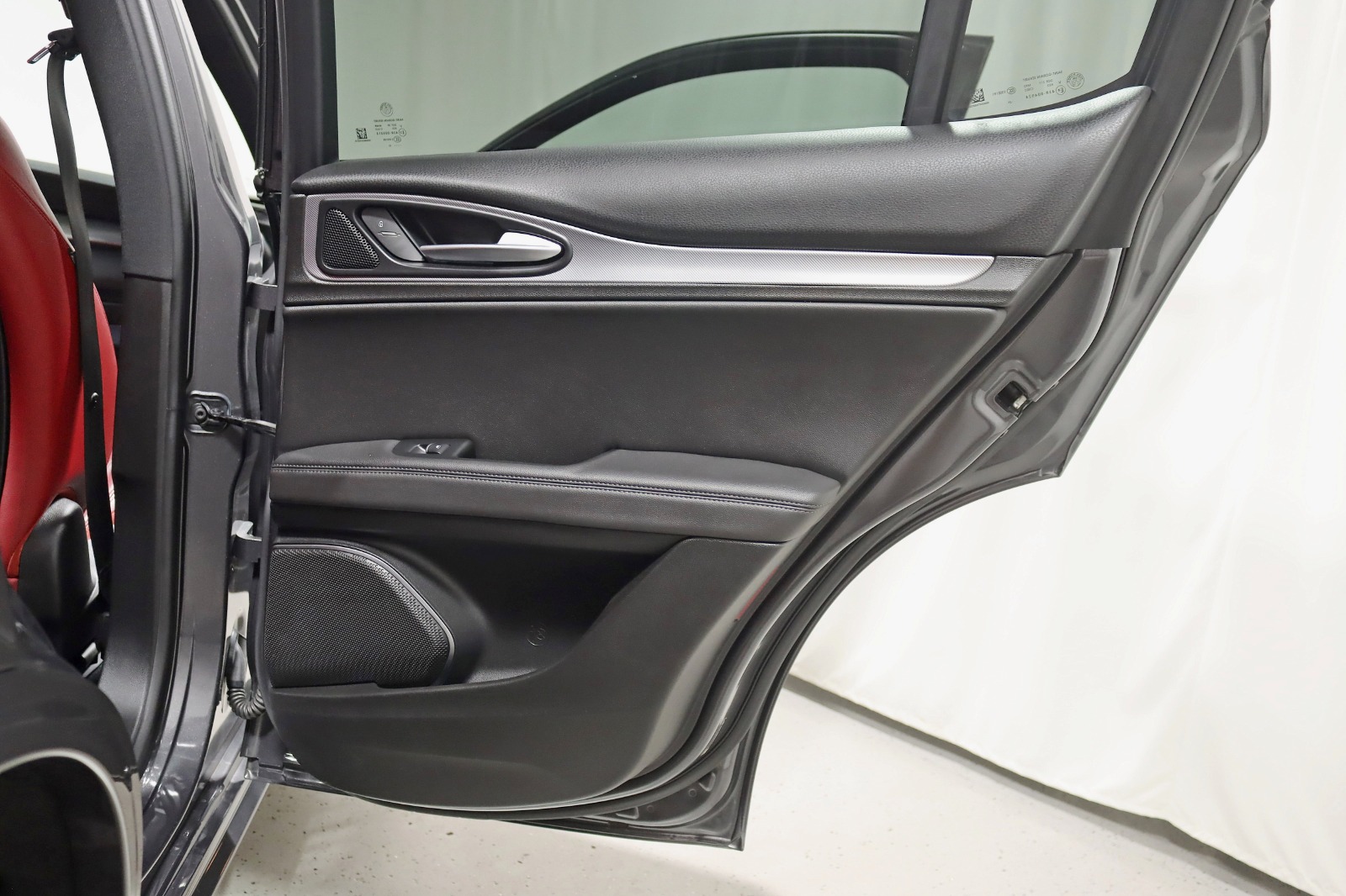 2022 ALFA ROMEO STELVIO - Image 35