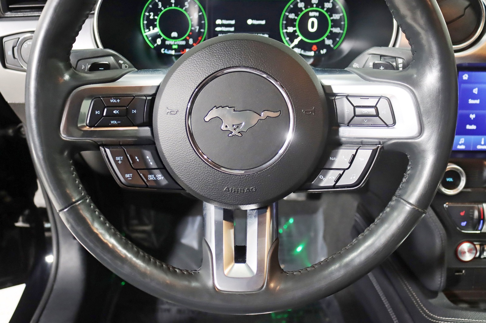 2023 FORD MUSTANG - Image 18