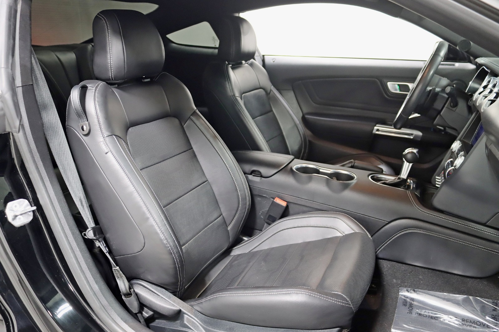 2023 FORD MUSTANG - Image 27