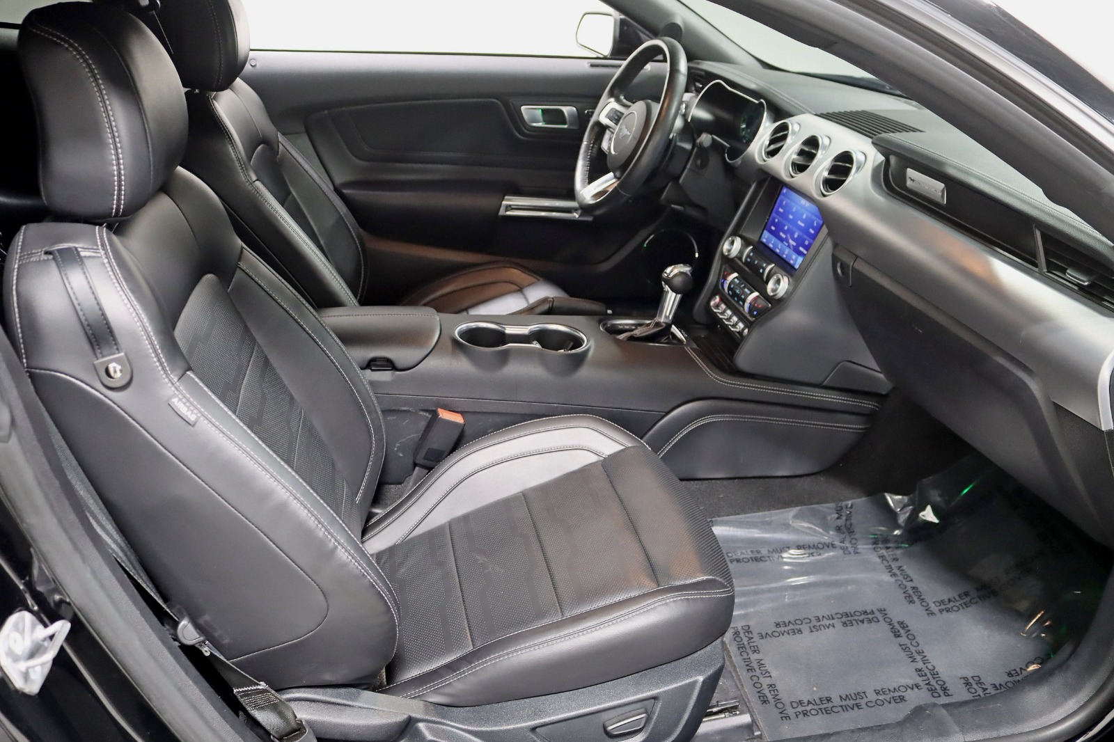 2023 FORD MUSTANG - Image 29