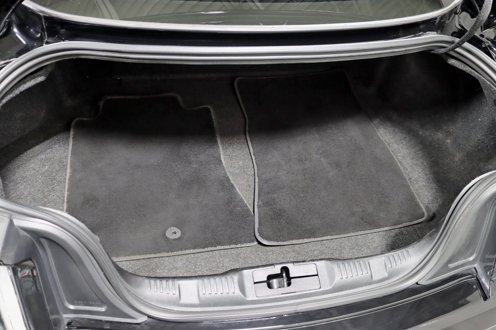 2023 FORD MUSTANG - Image 33