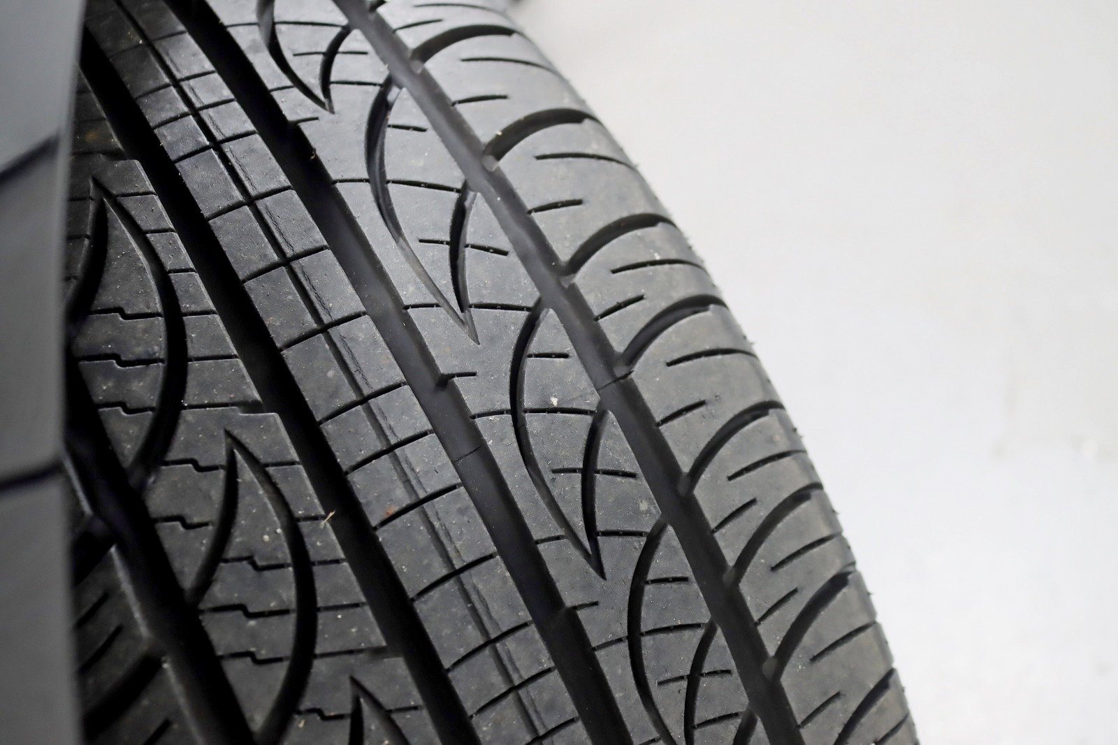 2023 FORD MUSTANG - Image 34