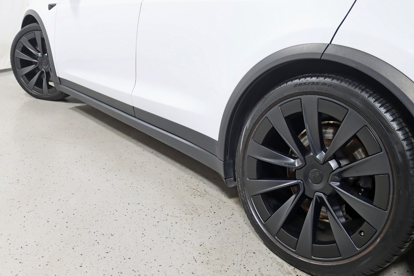 2023 TESLA MODEL X - Image 15