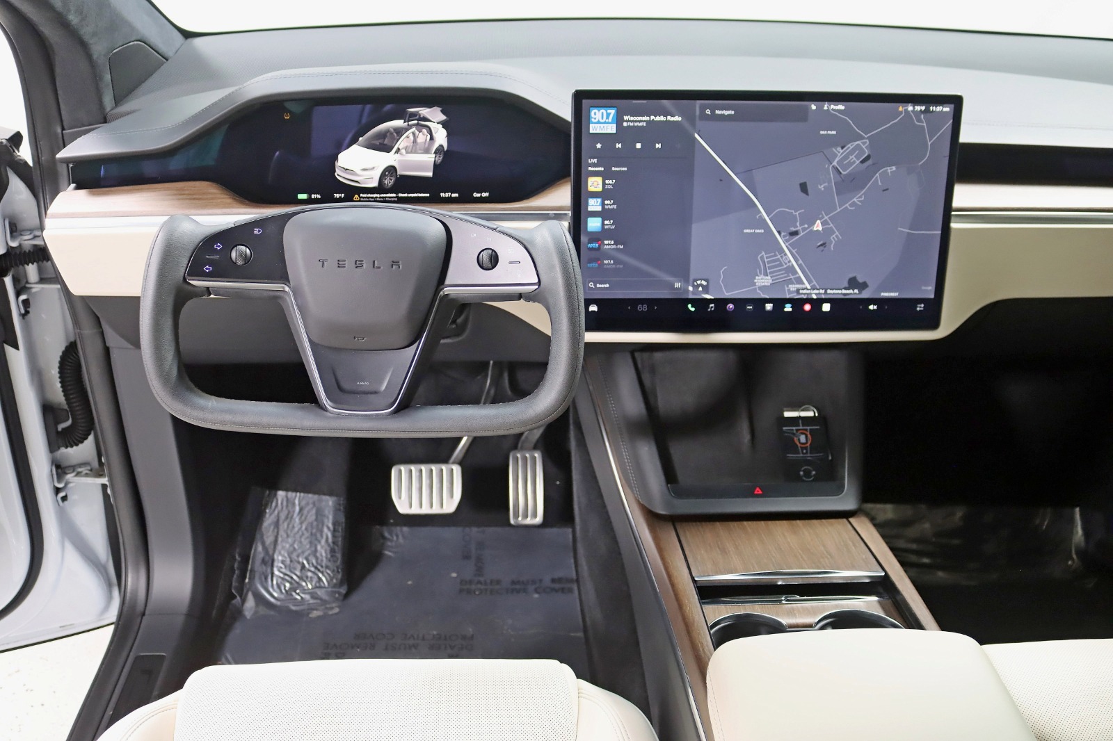 2023 TESLA MODEL X - Image 17