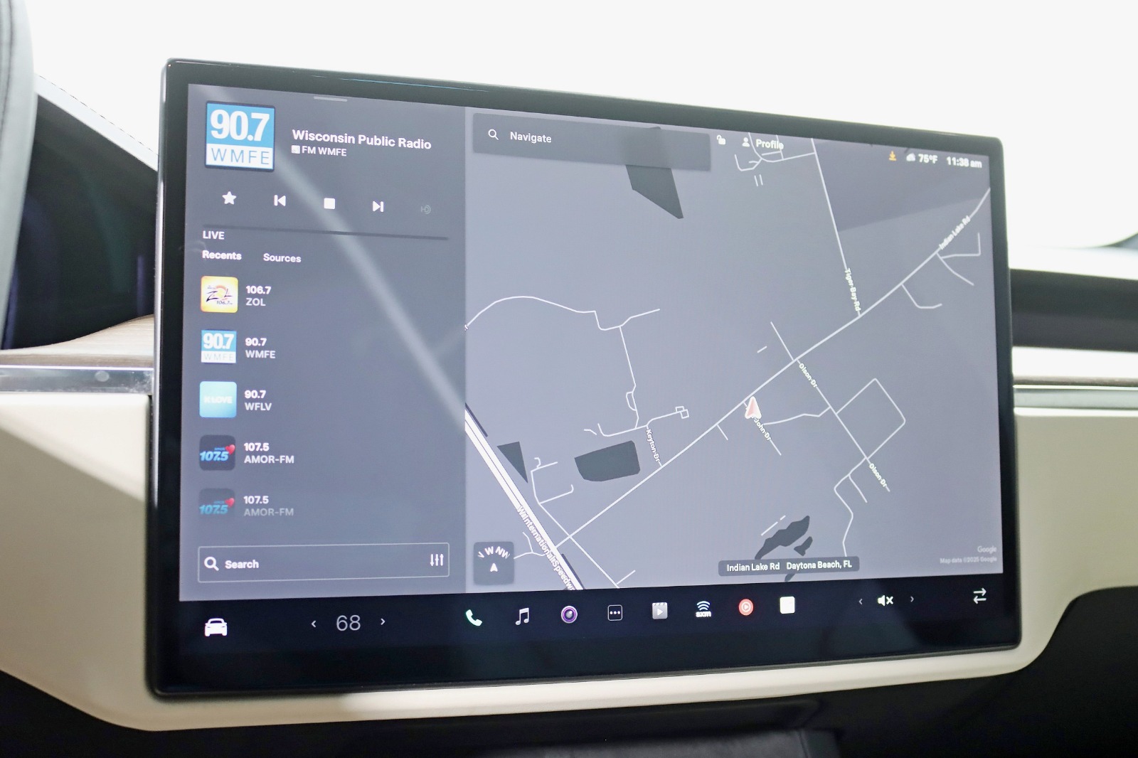 2023 TESLA MODEL X - Image 19