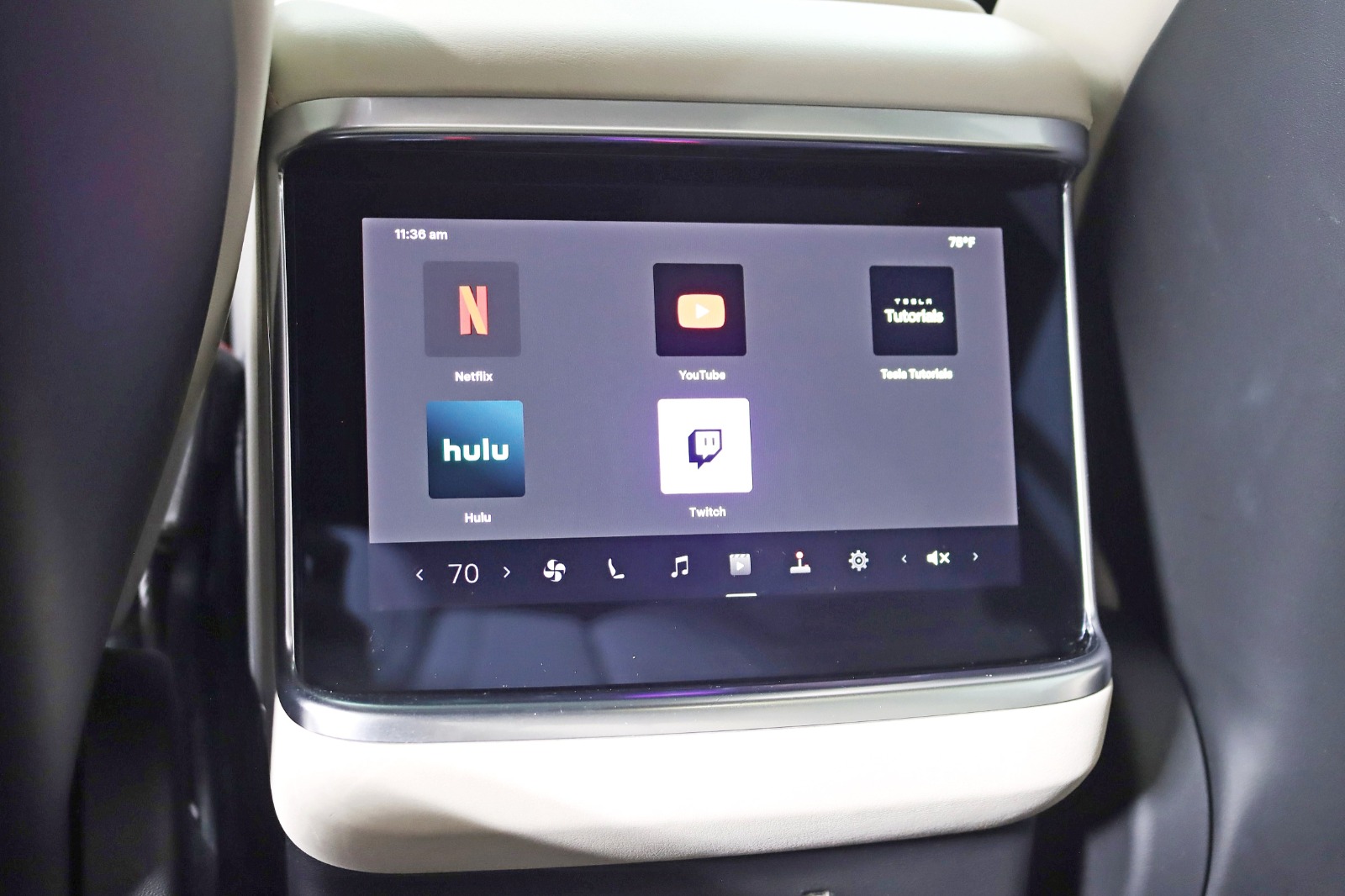 2023 TESLA MODEL X - Image 31