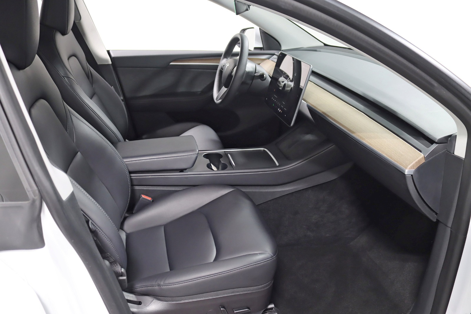 2023 TESLA MODEL Y - Image 29