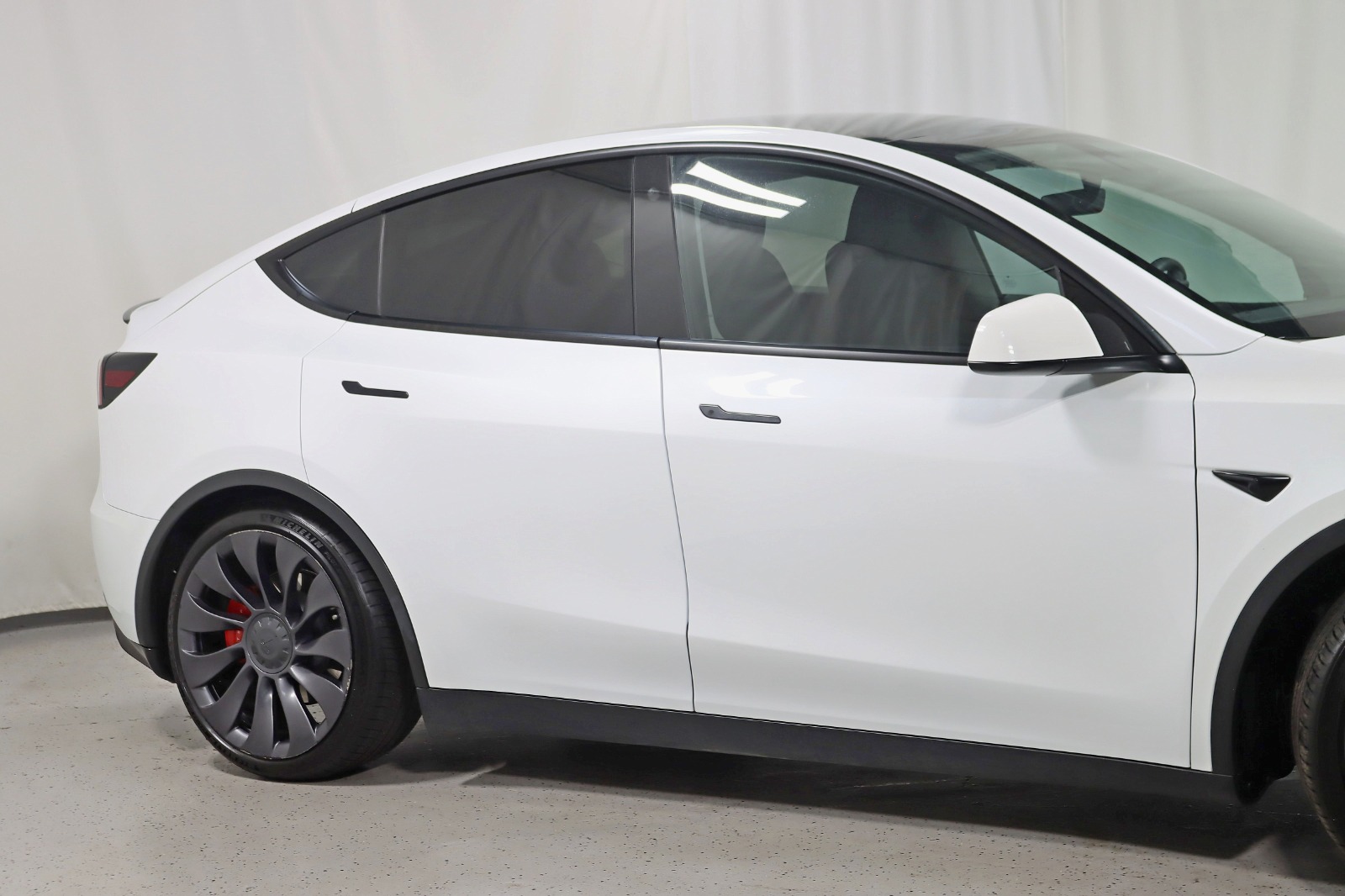 2023 TESLA MODEL Y - Image 4