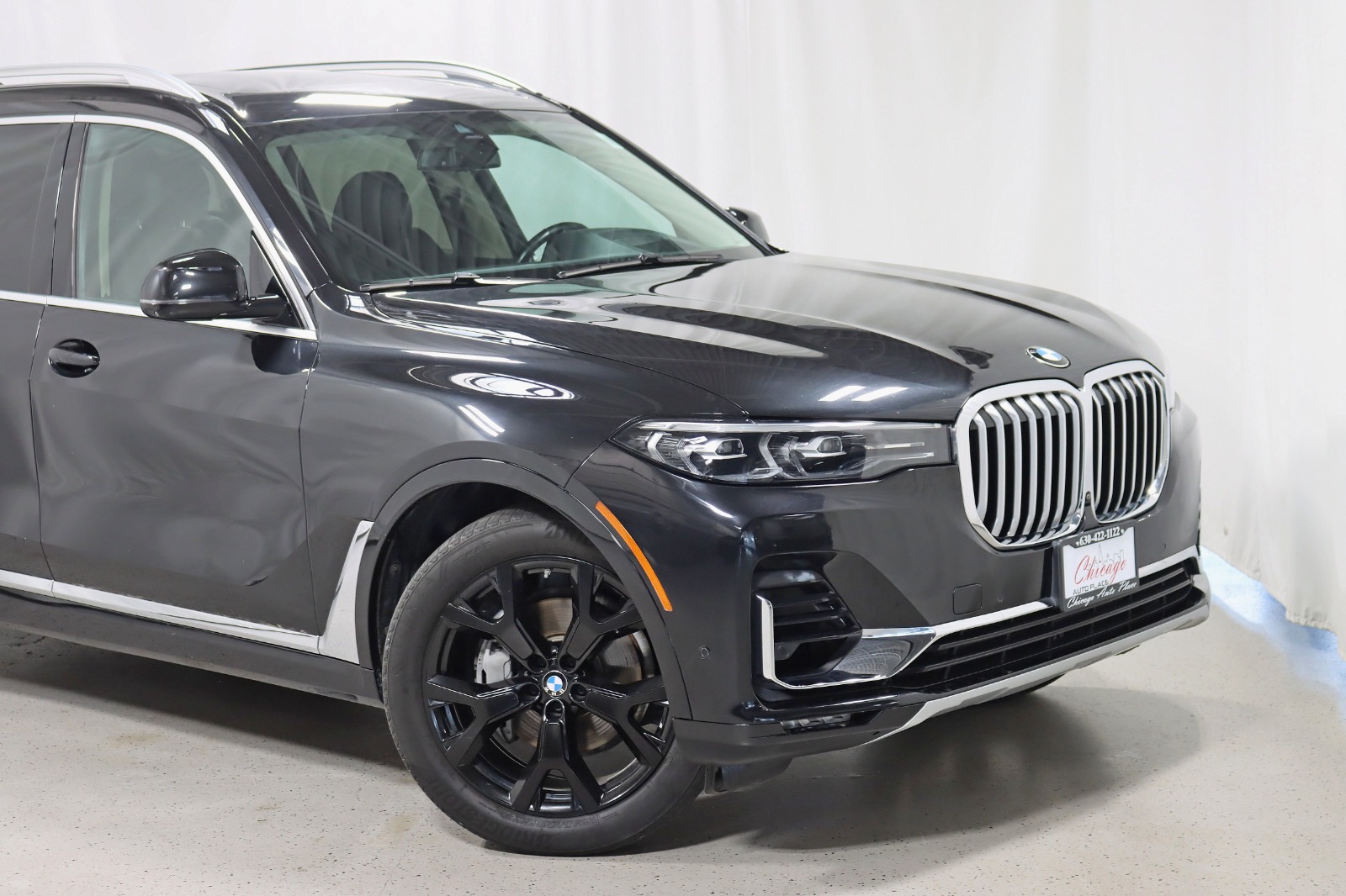 2020 BMW X7 - Image 3