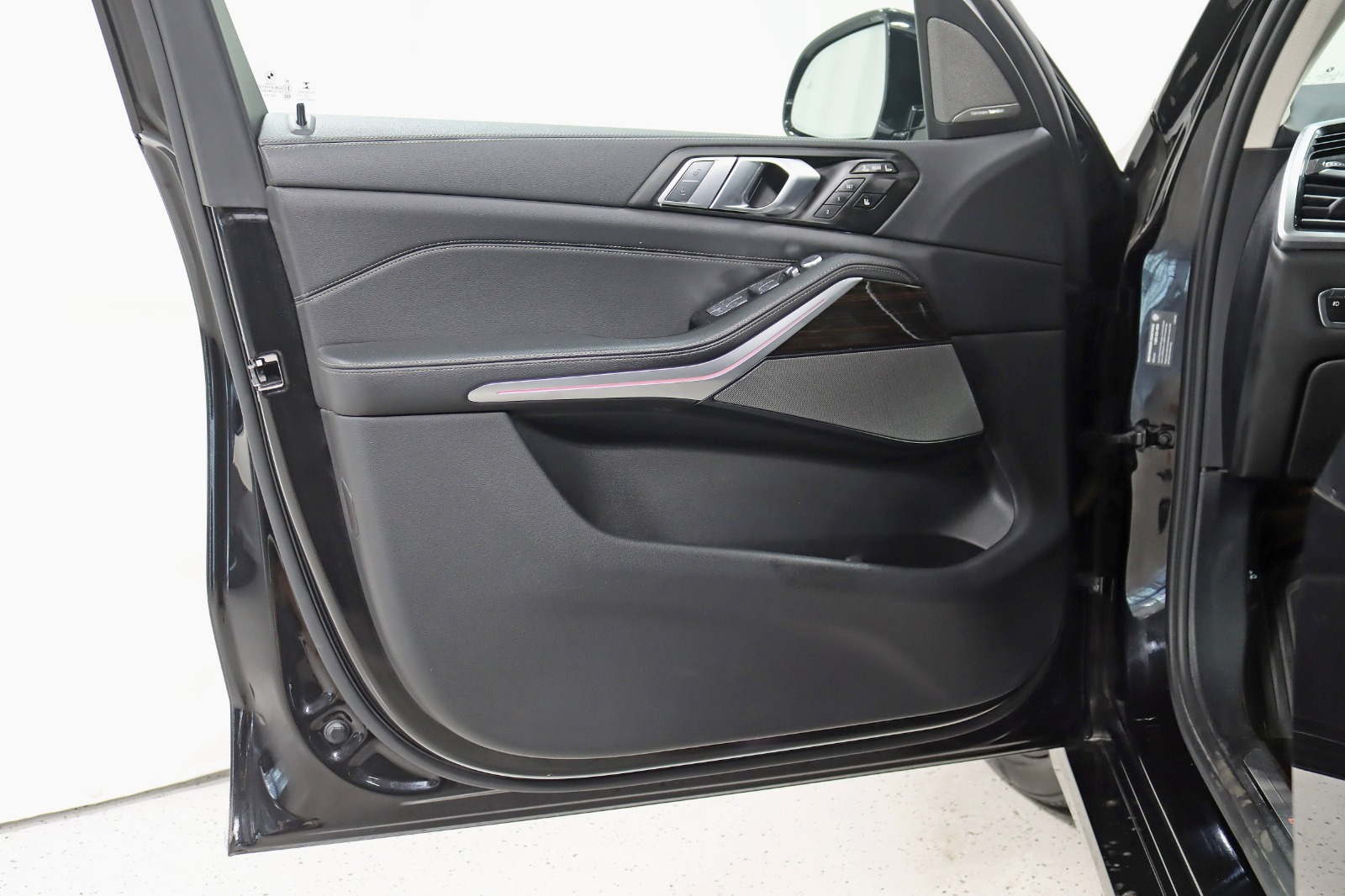 2020 BMW X7 - Image 39