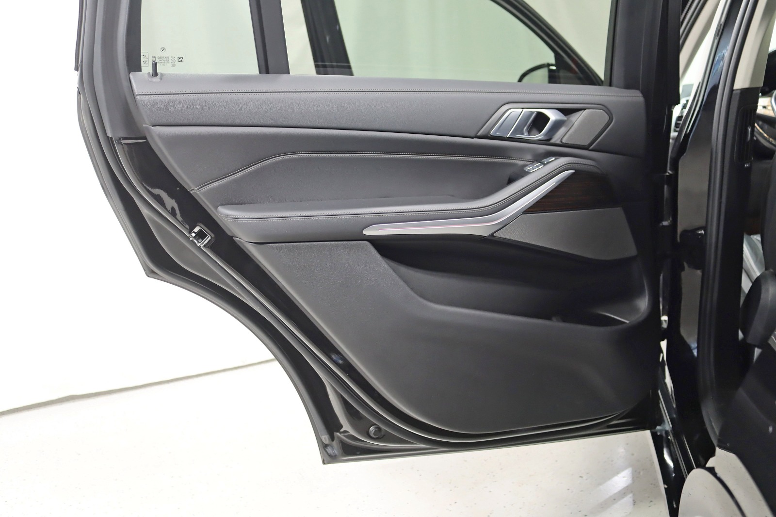 2020 BMW X7 - Image 41