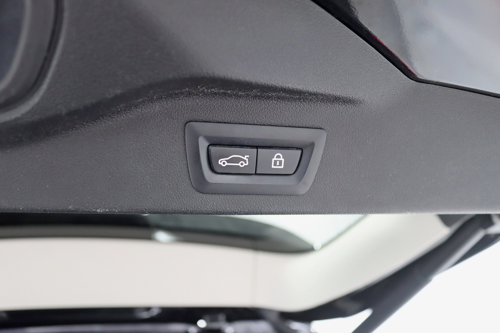 2020 BMW X7 - Image 45