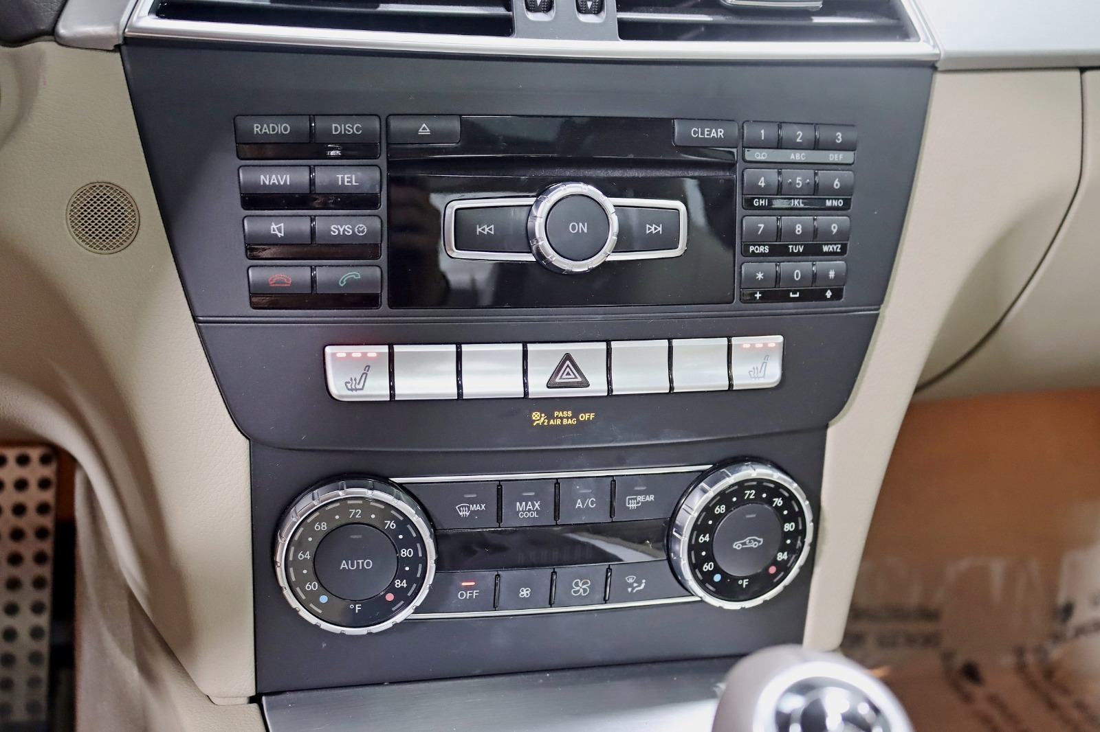 2013 MERCEDES-BENZ C-CLASS - Image 21