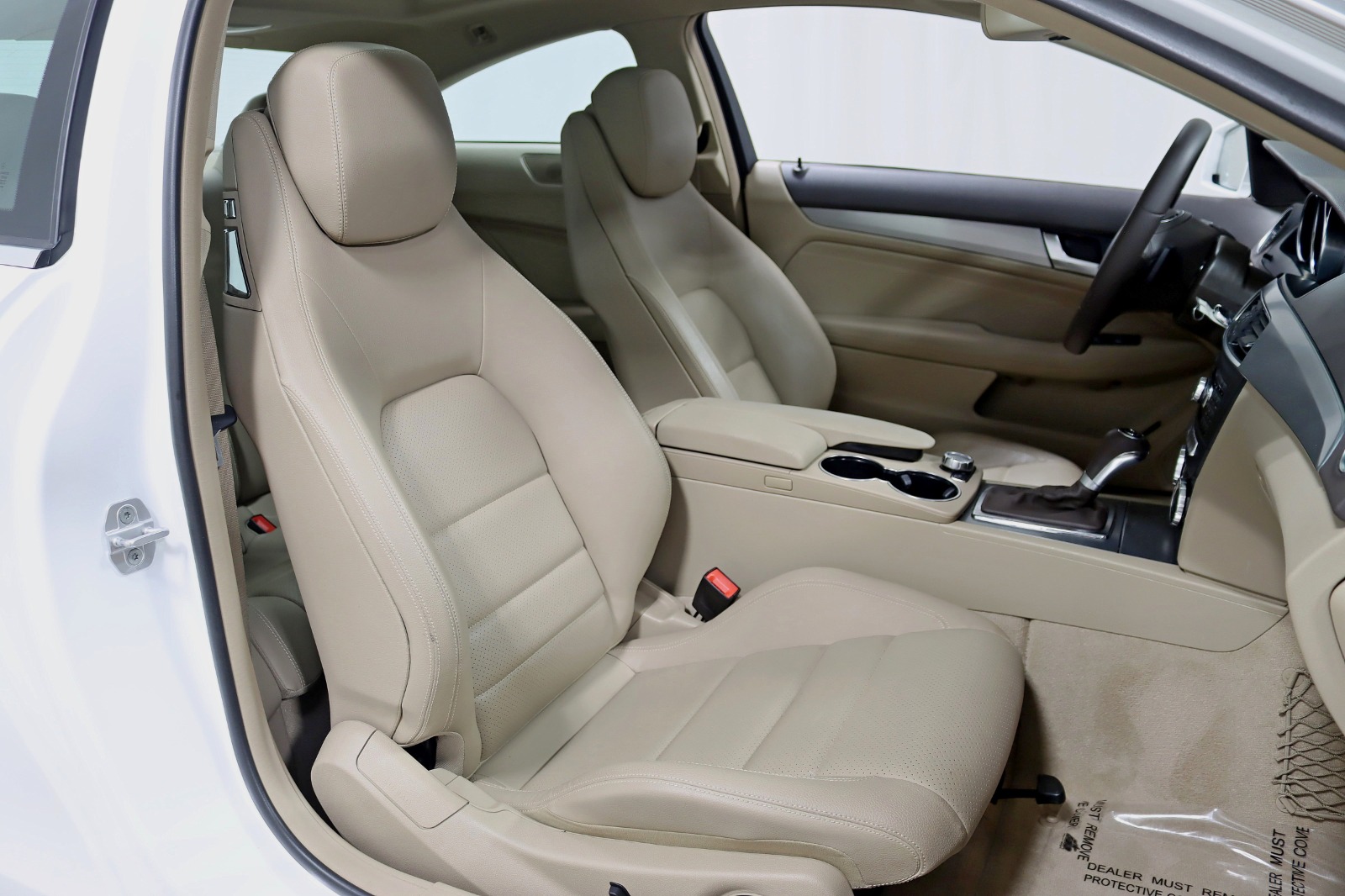 2013 MERCEDES-BENZ C-CLASS - Image 24