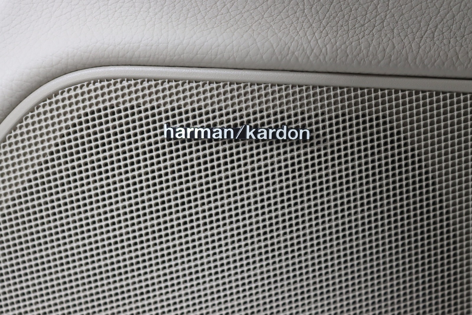 2013 MERCEDES-BENZ C-CLASS - Image 28