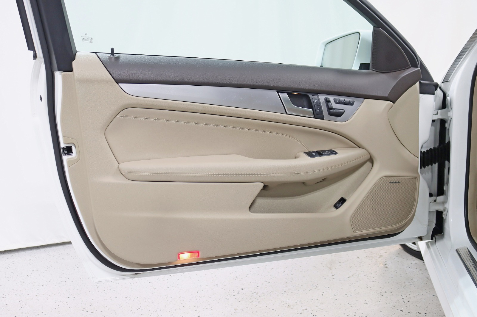 2013 MERCEDES-BENZ C-CLASS - Image 29