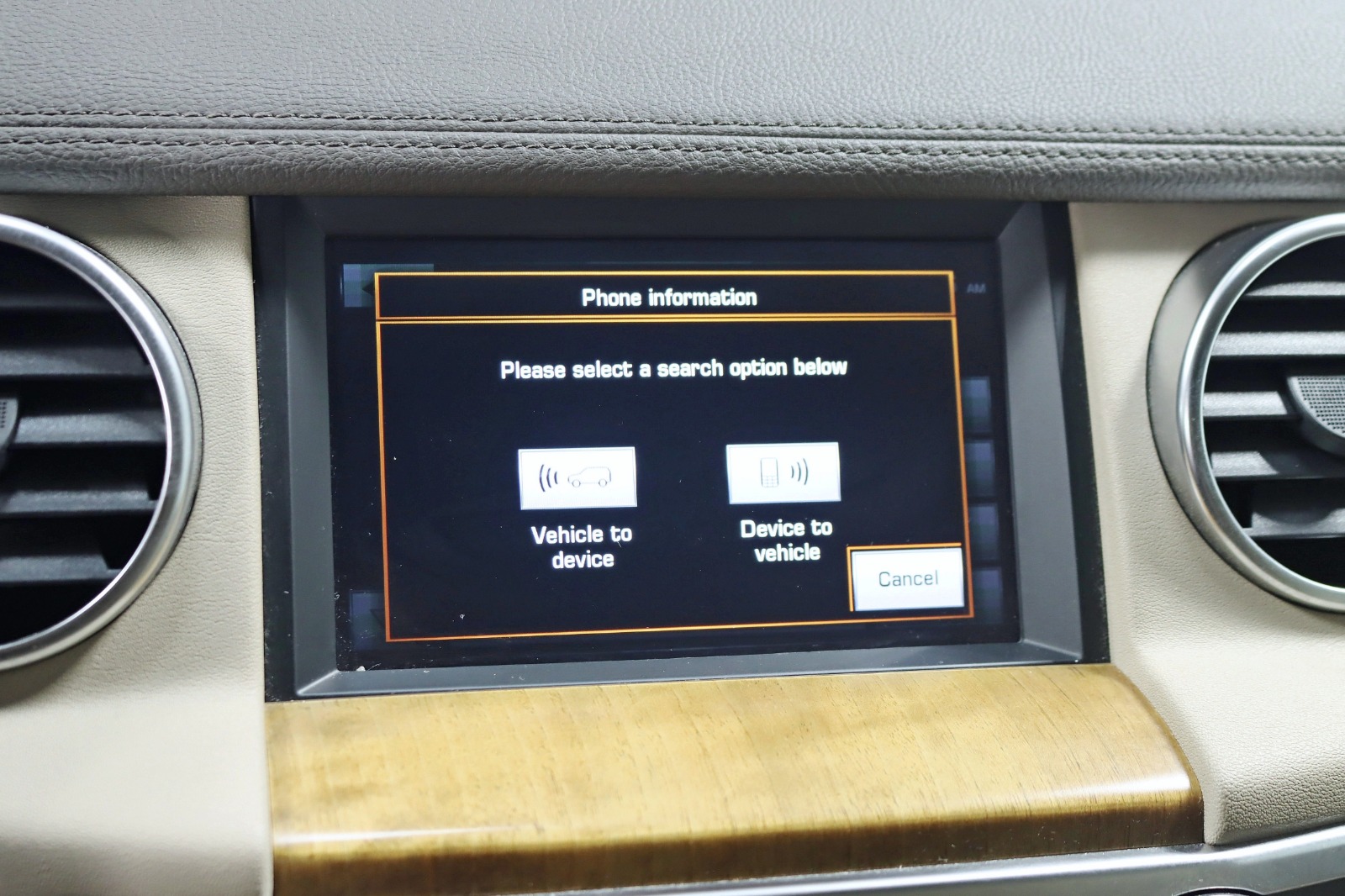 2016 LAND ROVER LR4 - Image 22