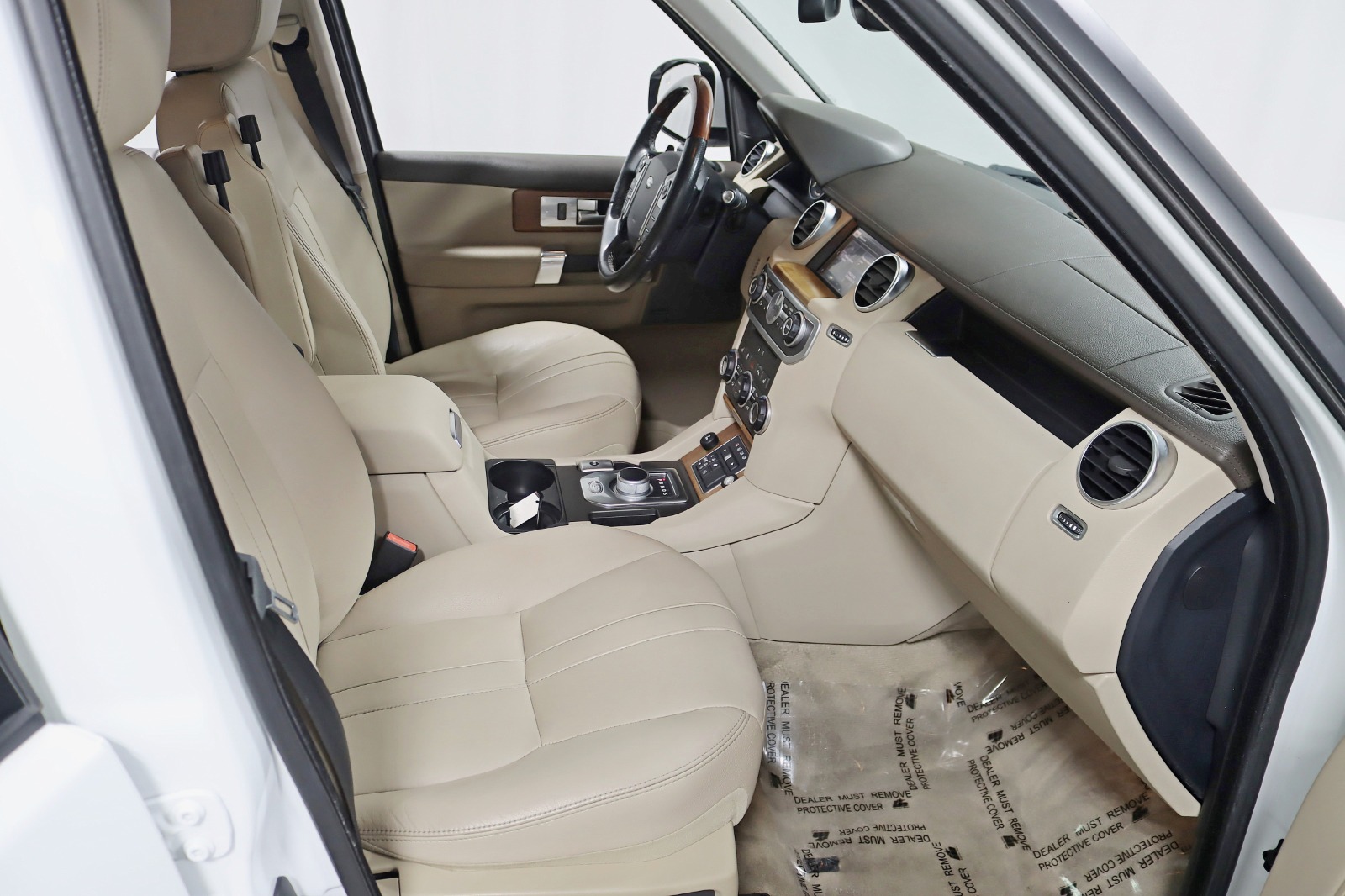 2016 LAND ROVER LR4 - Image 34
