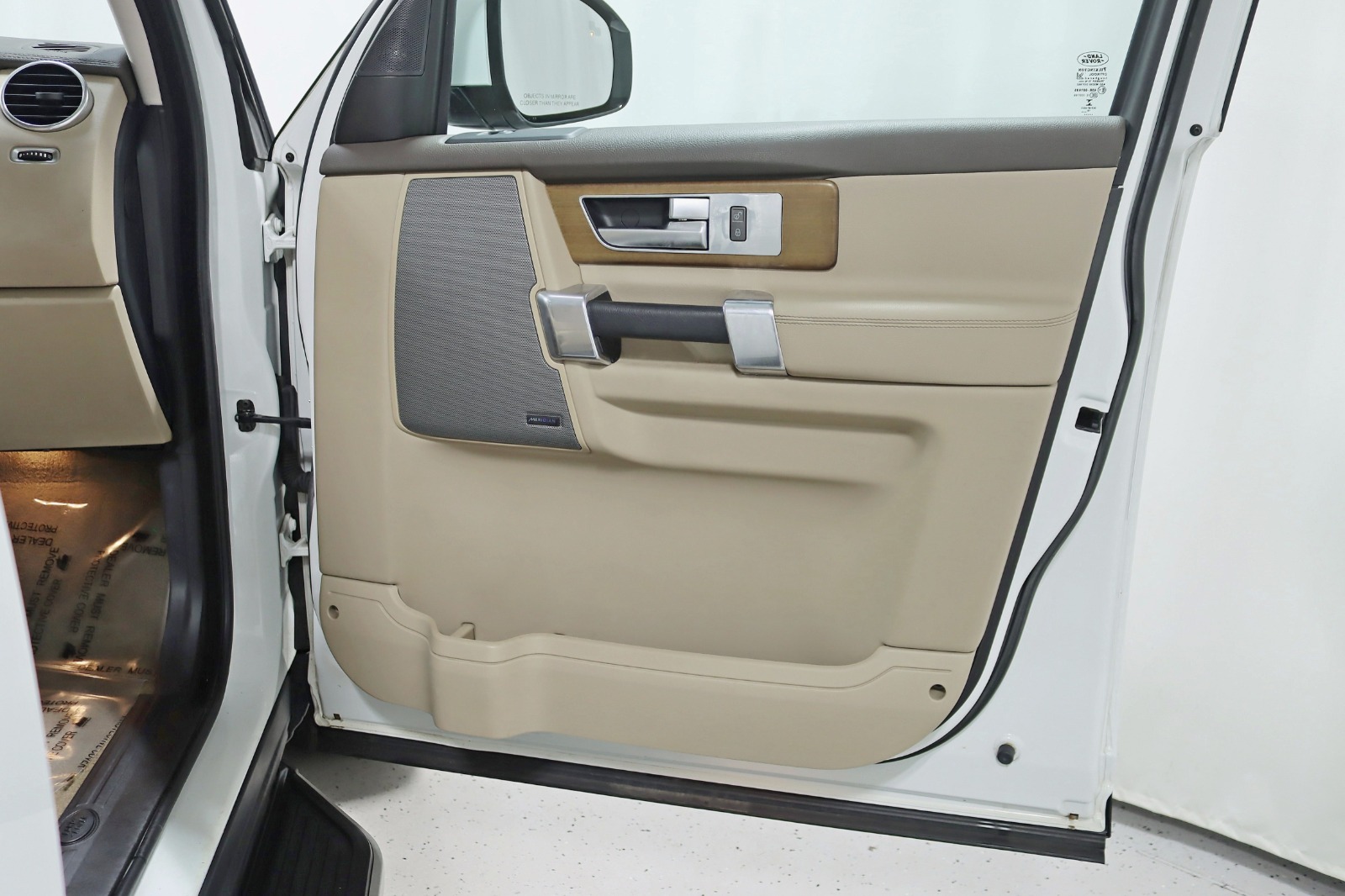 2016 LAND ROVER LR4 - Image 37