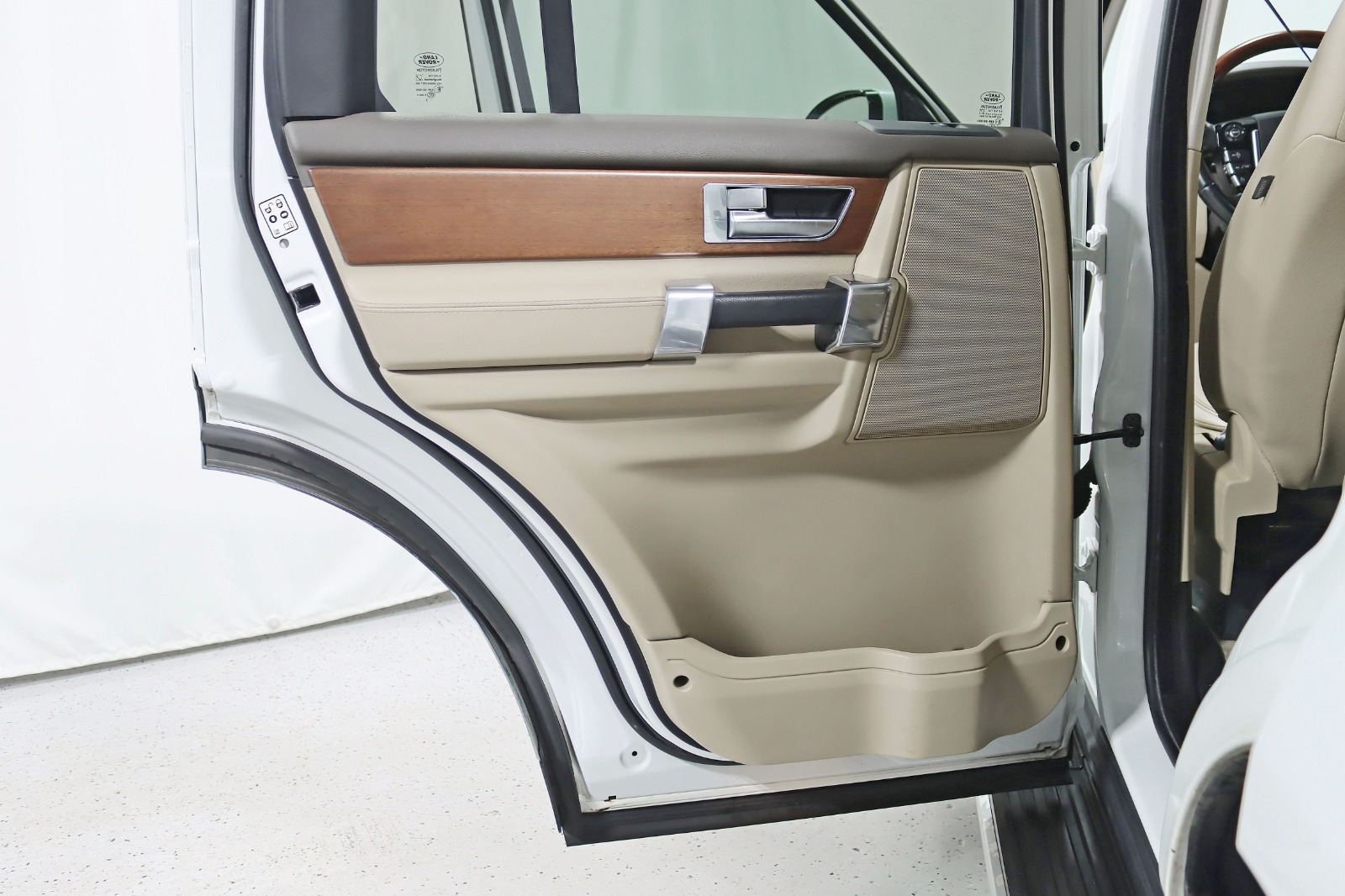 2016 LAND ROVER LR4 - Image 38