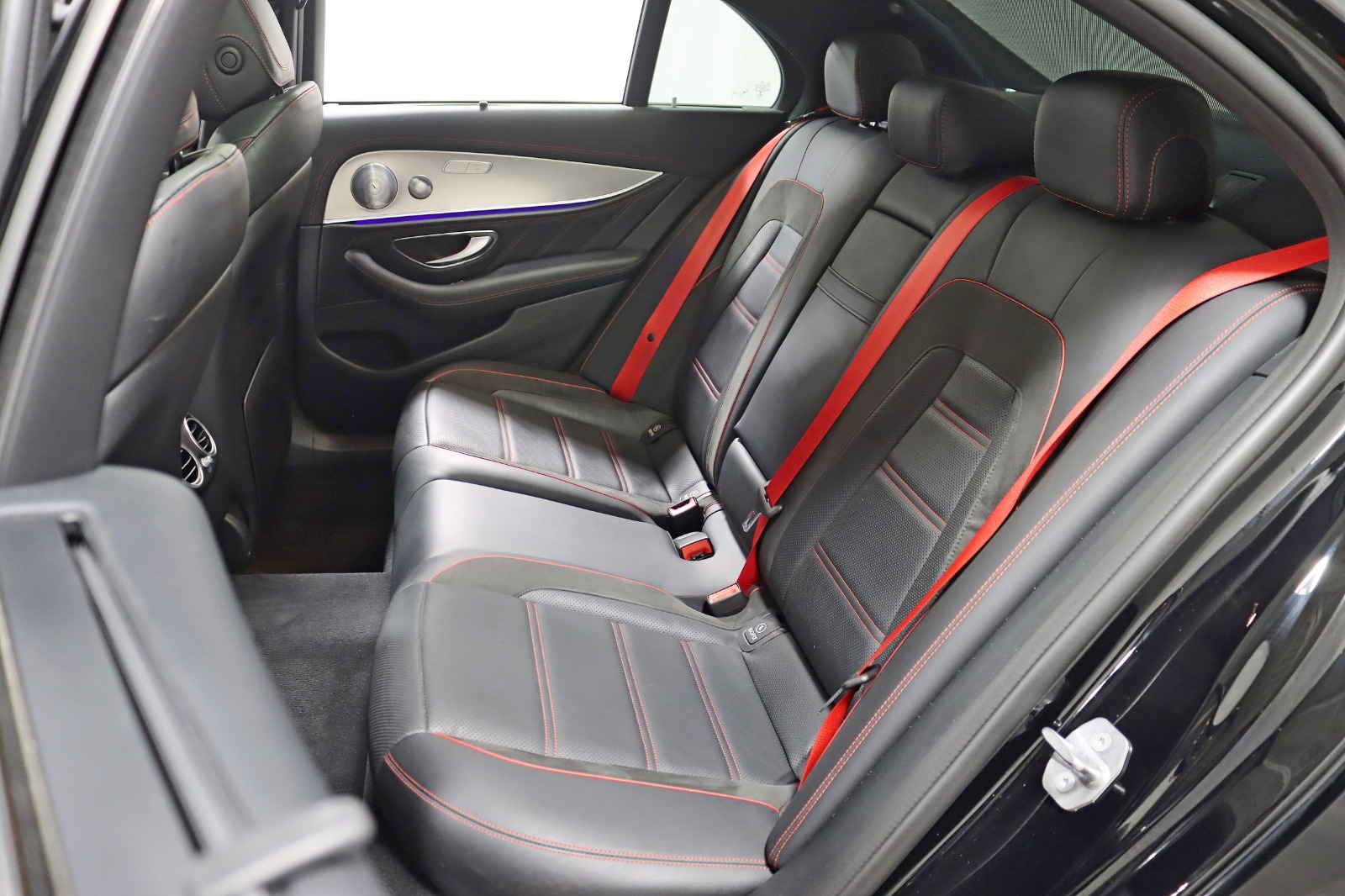 2018 MERCEDES-BENZ E-CLASS - Image 34