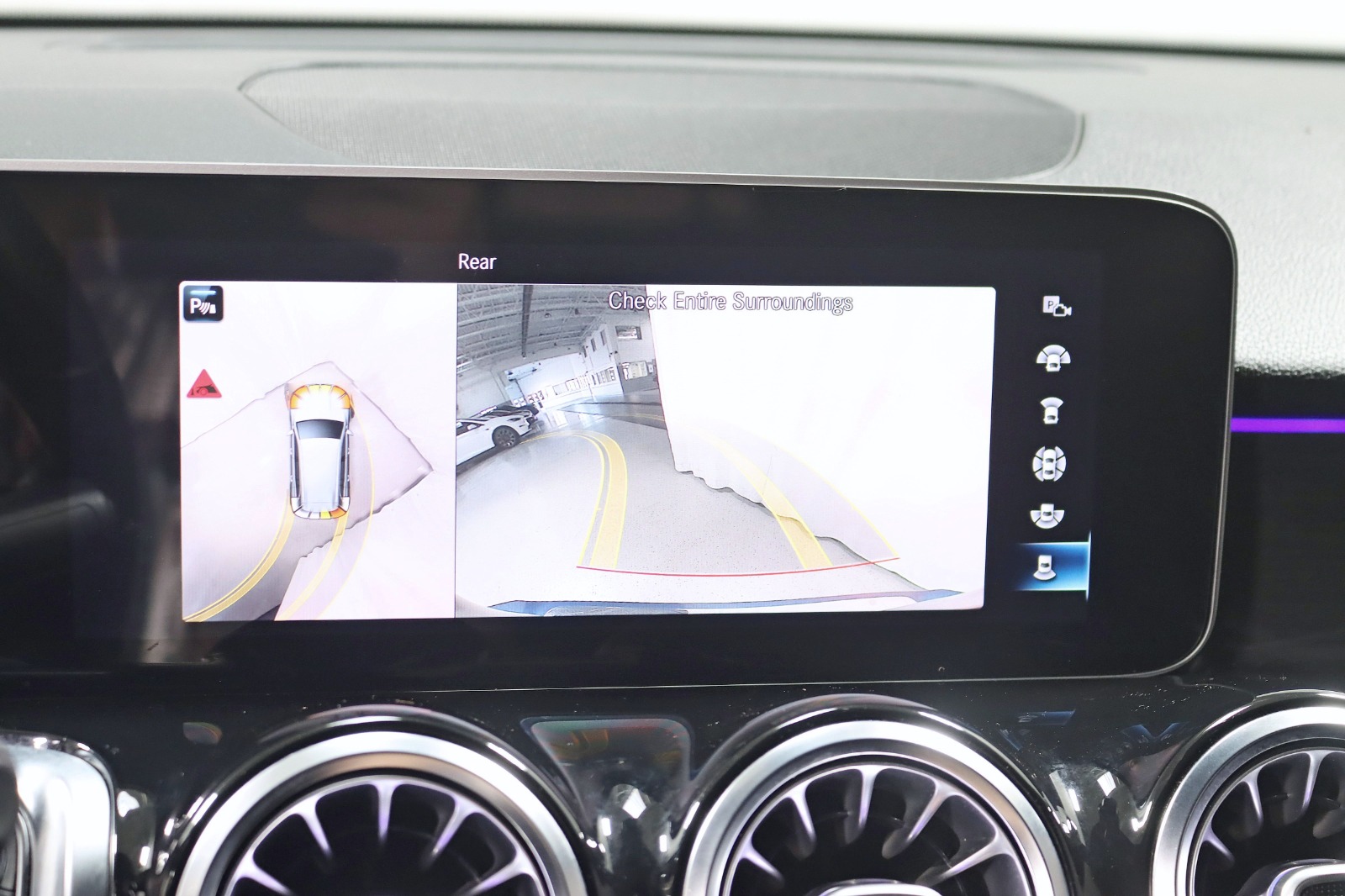 2021 MERCEDES-BENZ GLB-CLASS - Image 20